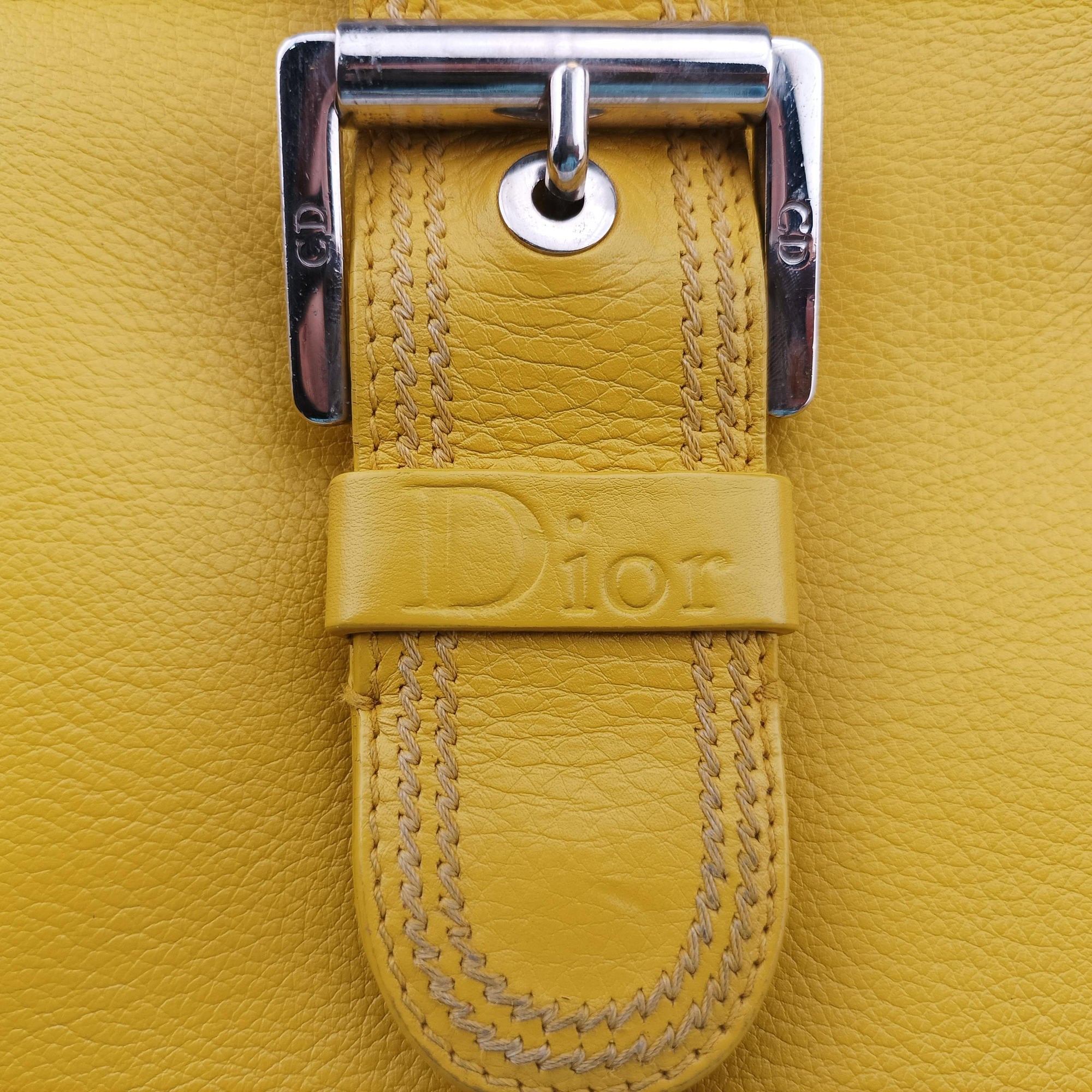 Pre-owned Christian Dior Detective Yellow Leather  handbag | stylenewstar