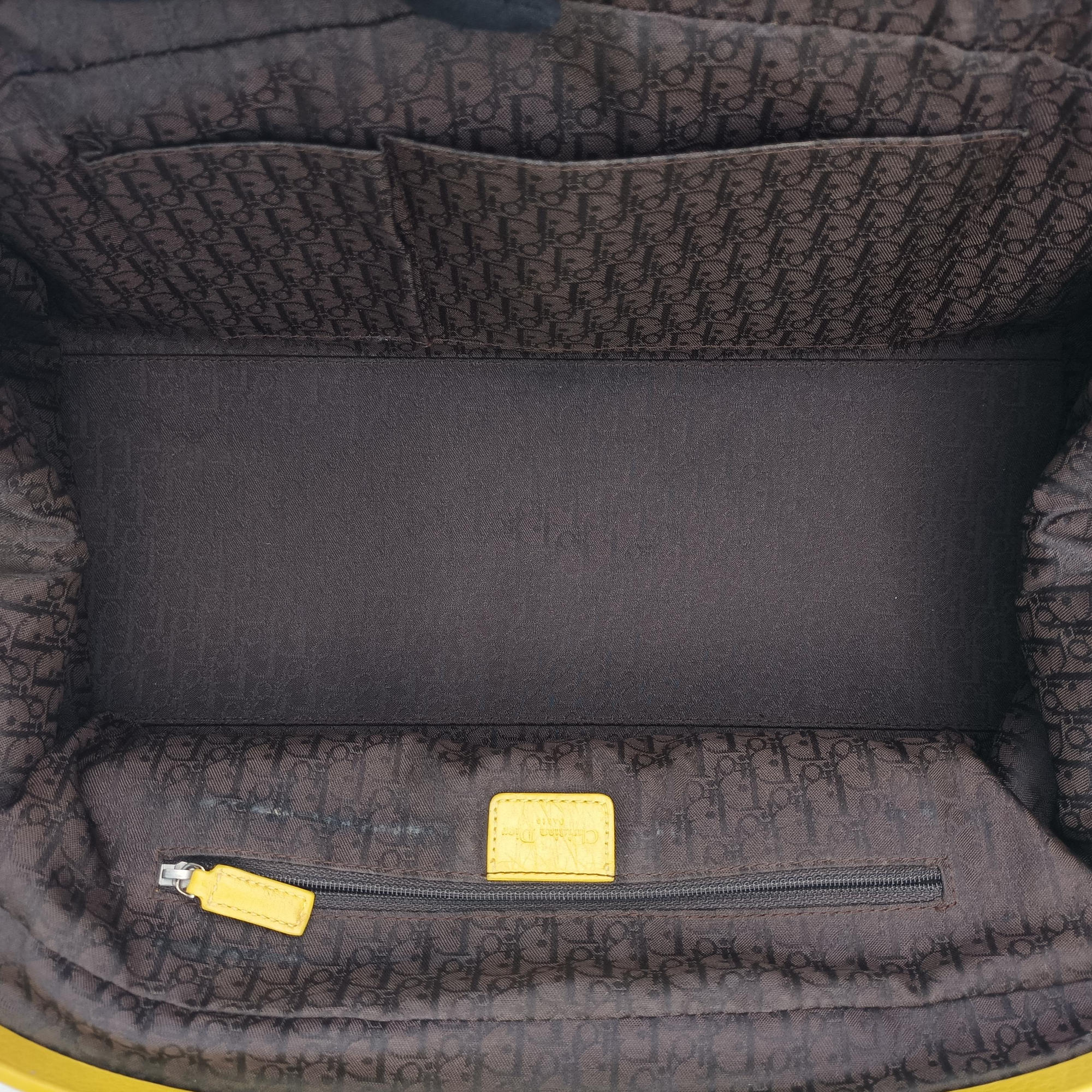 Pre-owned Christian Dior Detective Yellow Leather  handbag | stylenewstar