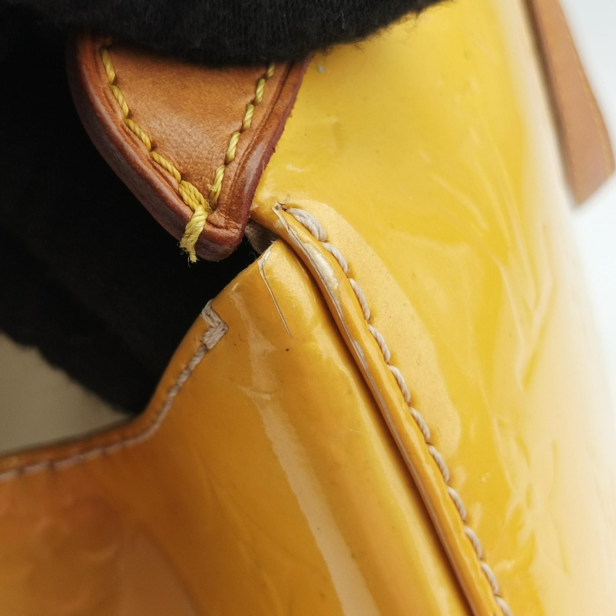 Secondhand Louis Vuitton Brea MM Dunne Vernis M90180 shoulderbag | stylenewstar
