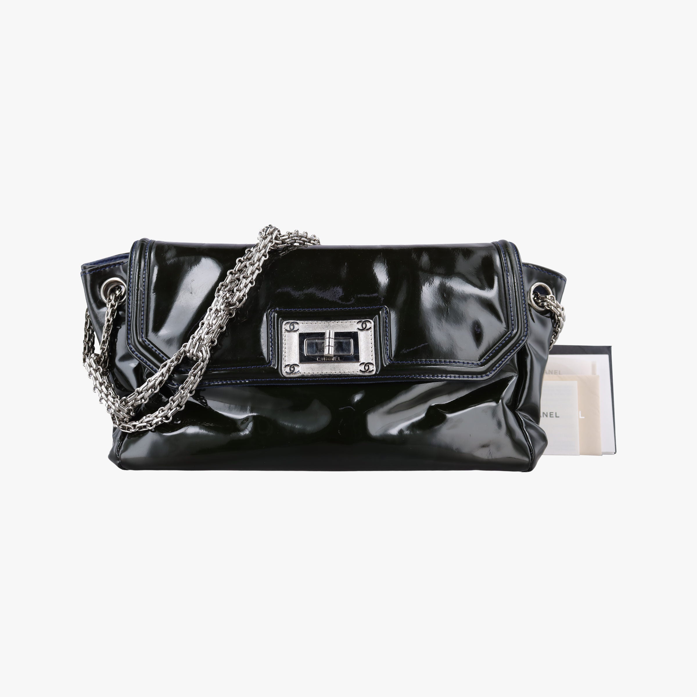 Pre-owned Chanel Chain Flap Green Patent Leather A46823 shoulderbag | stylenewstar