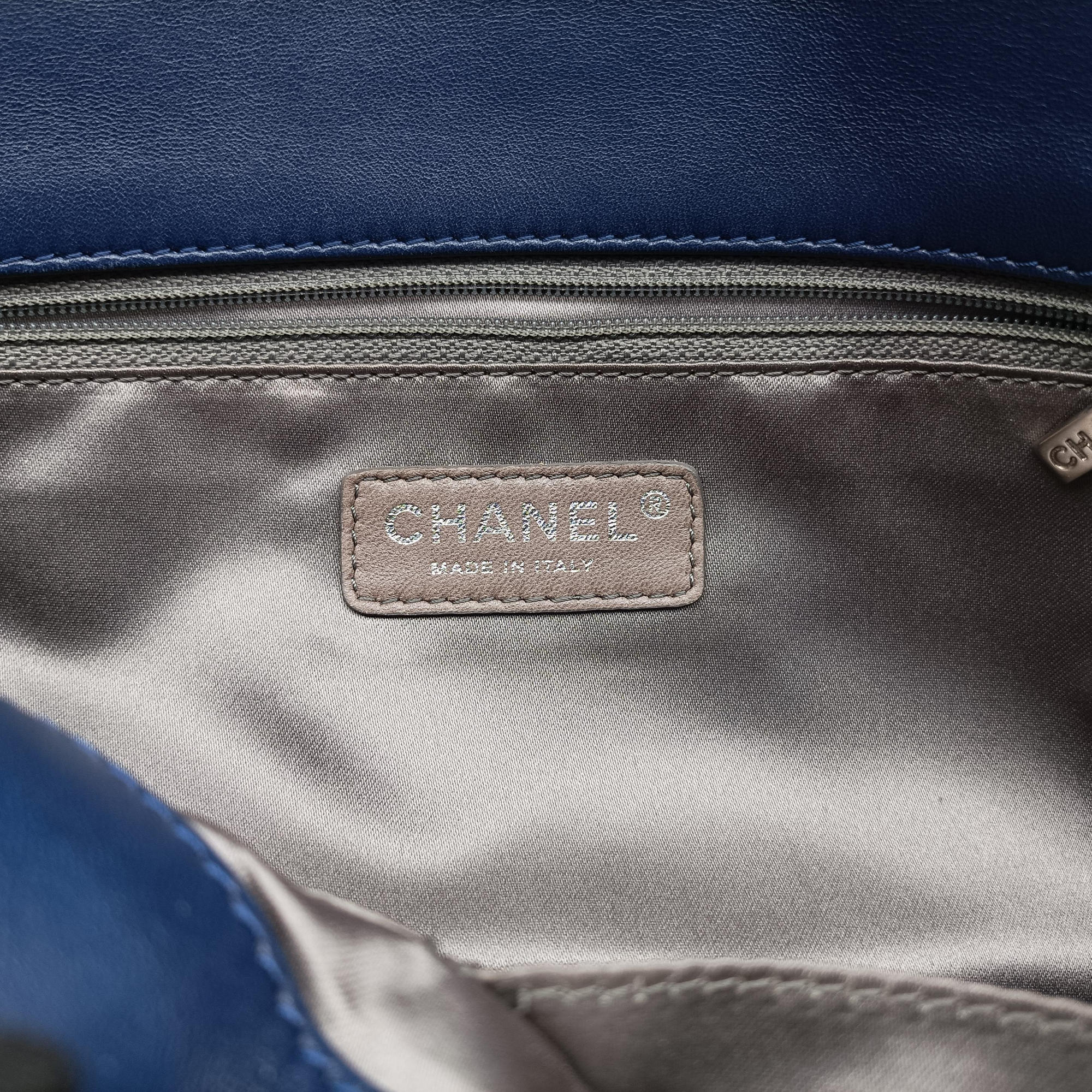 Pre-owned Chanel Chain Flap Green Patent Leather A46823 shoulderbag | stylenewstar