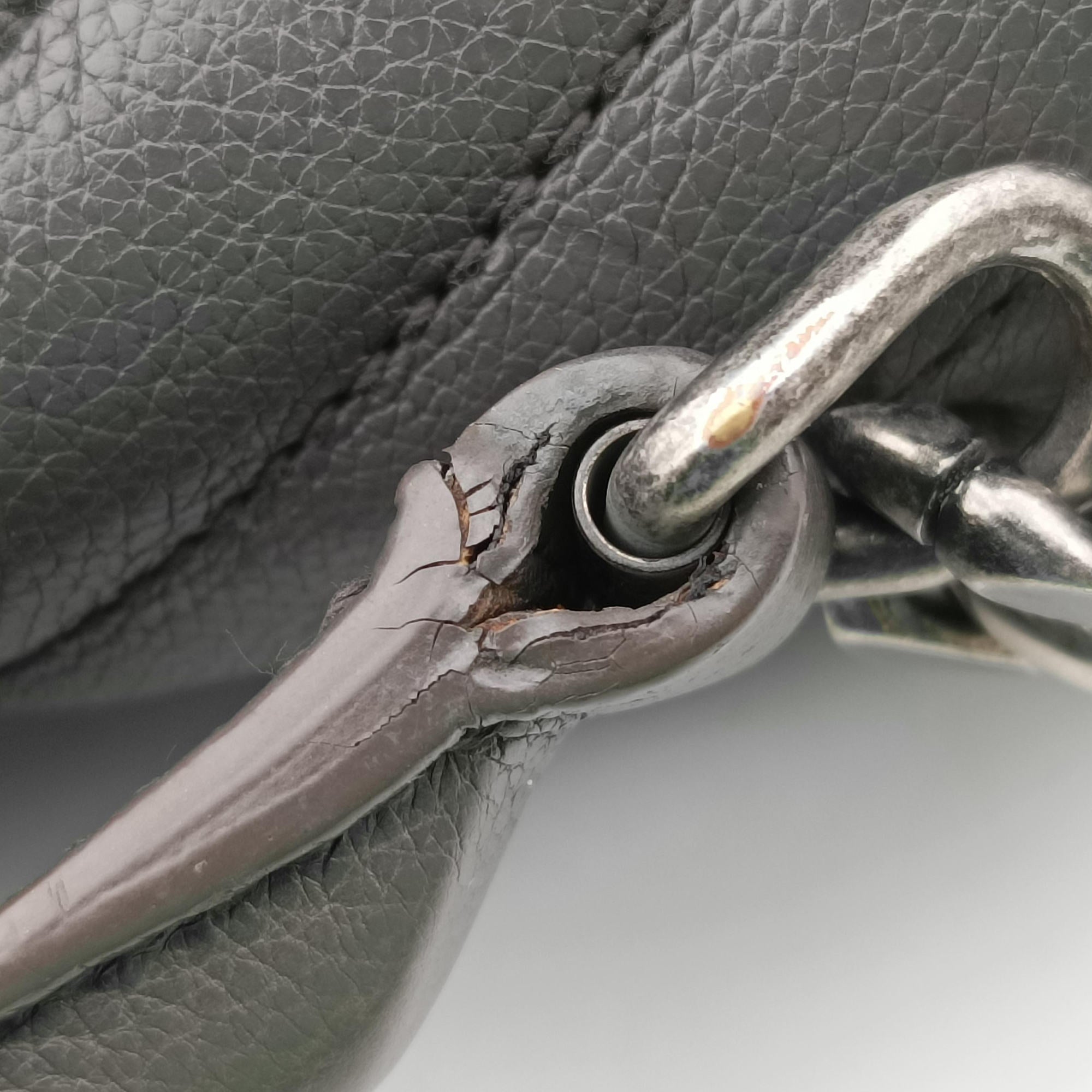 Pre-owned Yves Saint Laurent COLLEGE Grey Leather 498056 shoulderbag | stylenewstar