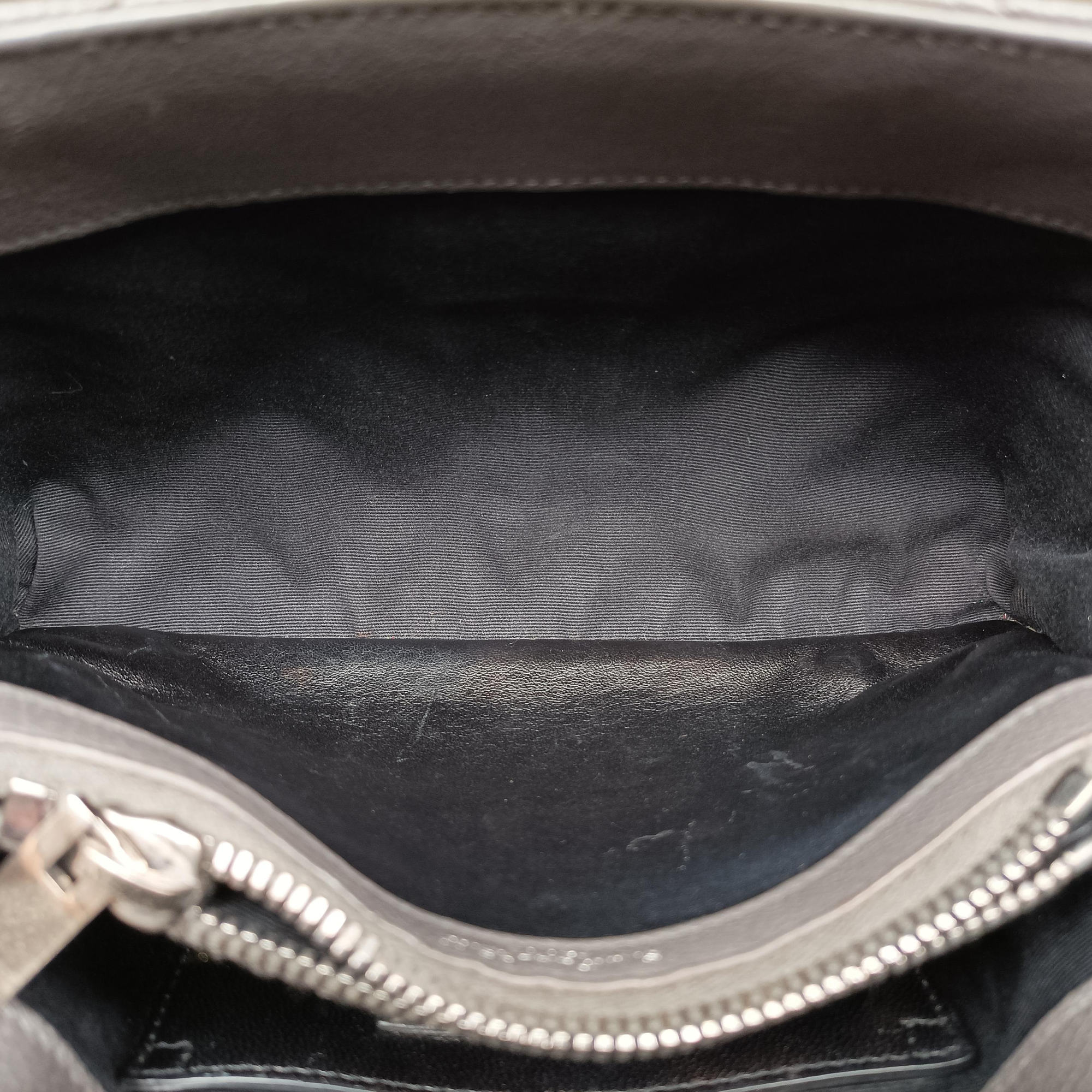 Pre-owned Yves Saint Laurent COLLEGE Grey Leather 498056 shoulderbag | stylenewstar