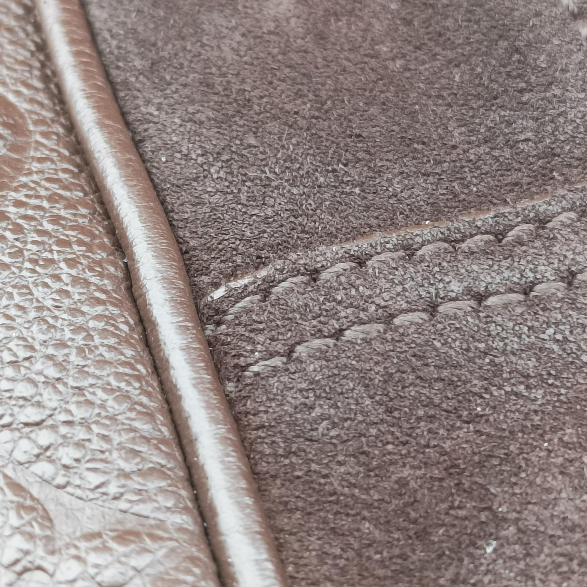 Vintage Louis Vuitton Audacieuse MM Tail Monogram Empreinte M94176 shoulderbag | stylenewstar