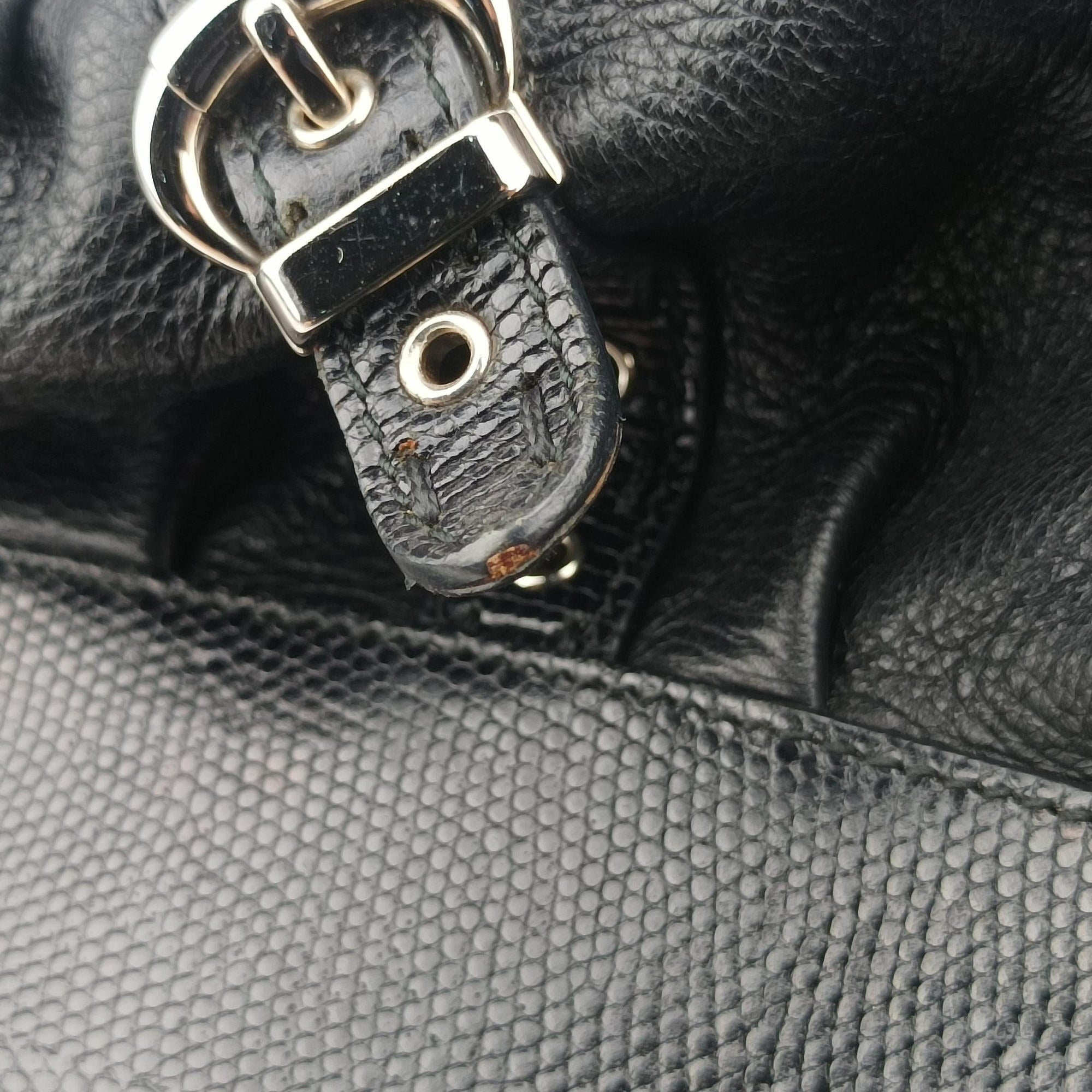 Pre-owned Christian Dior Savane Black Leather  shoulderbag | stylenewstar
