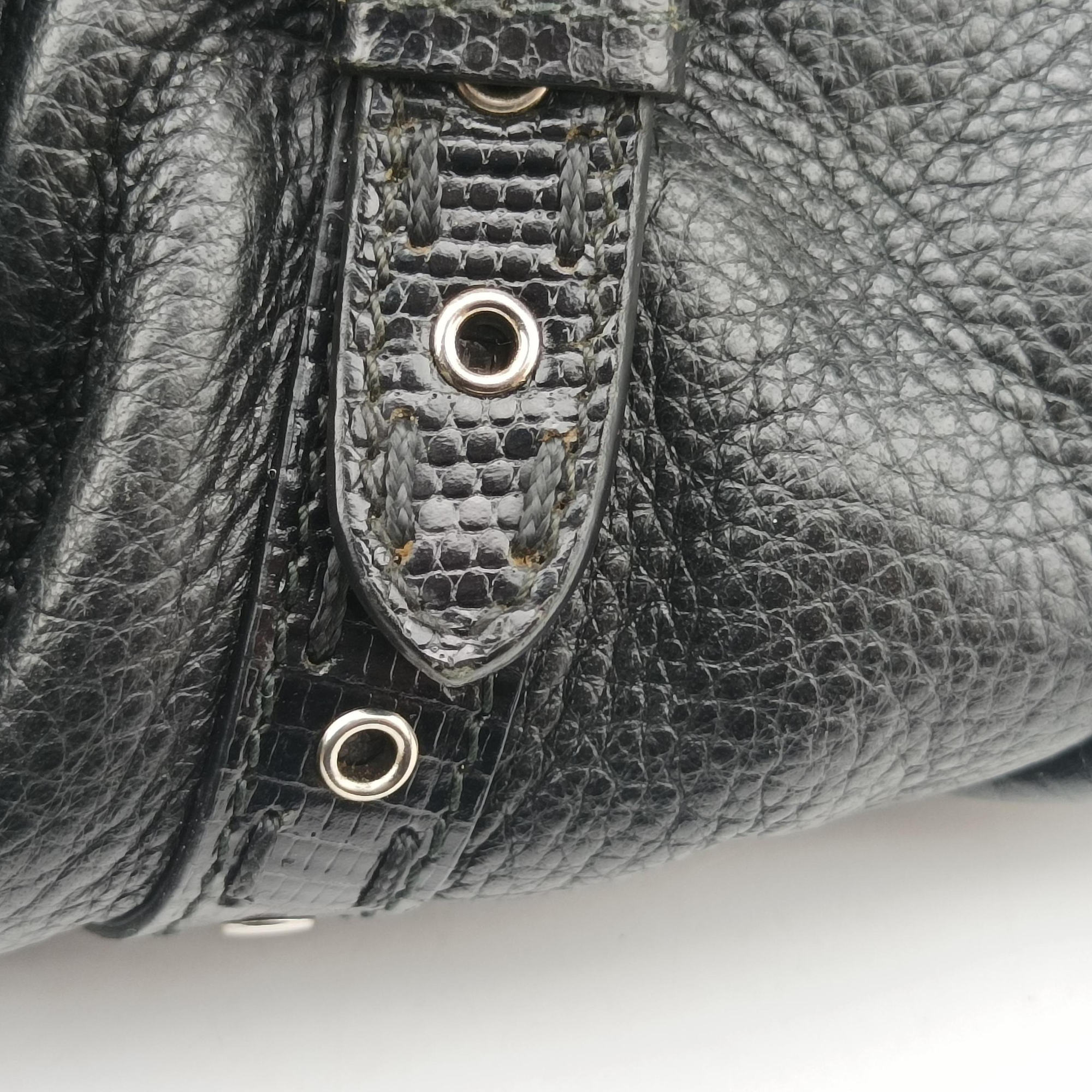 Pre-owned Christian Dior Savane Black Leather  shoulderbag | stylenewstar