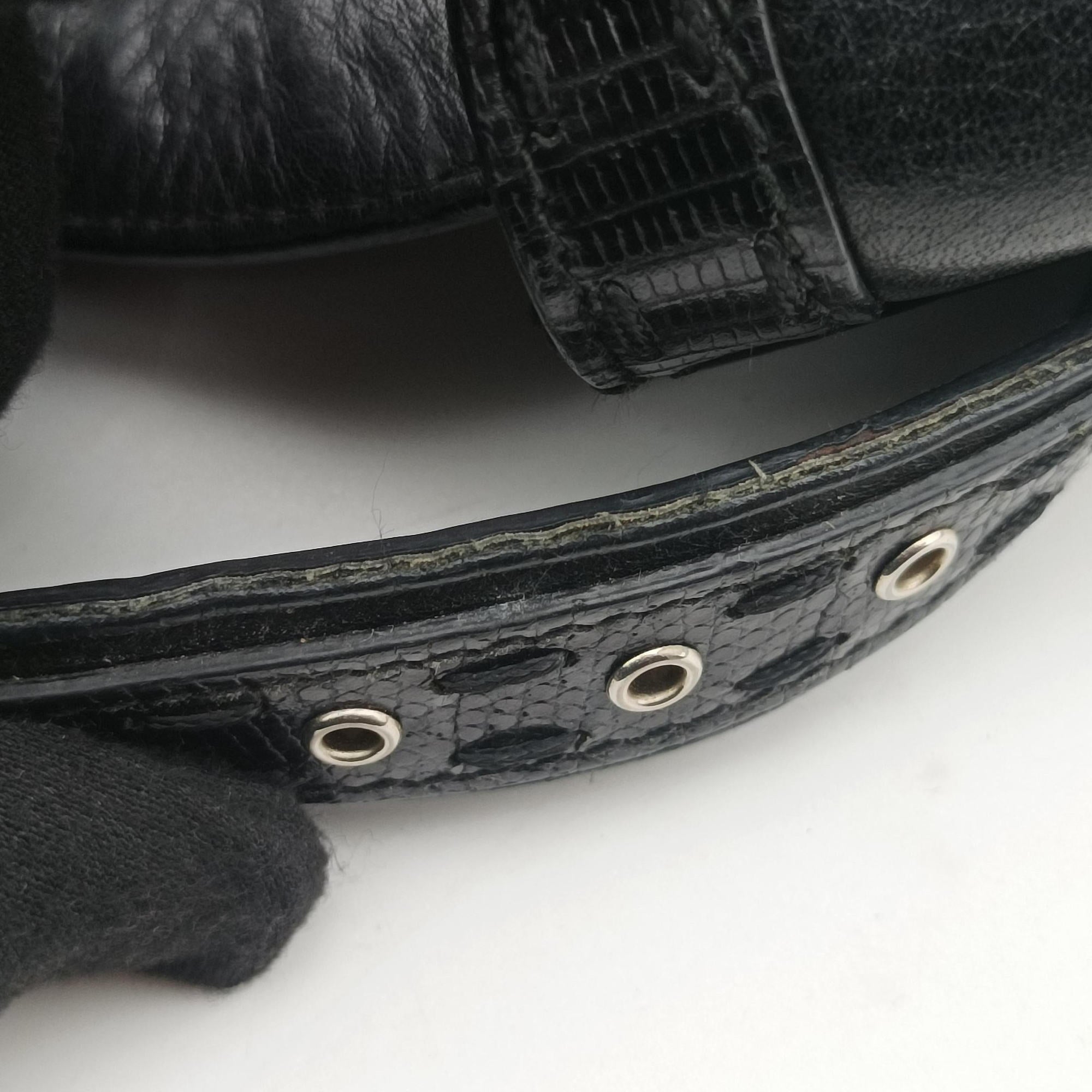 Pre-owned Christian Dior Savane Black Leather  shoulderbag | stylenewstar