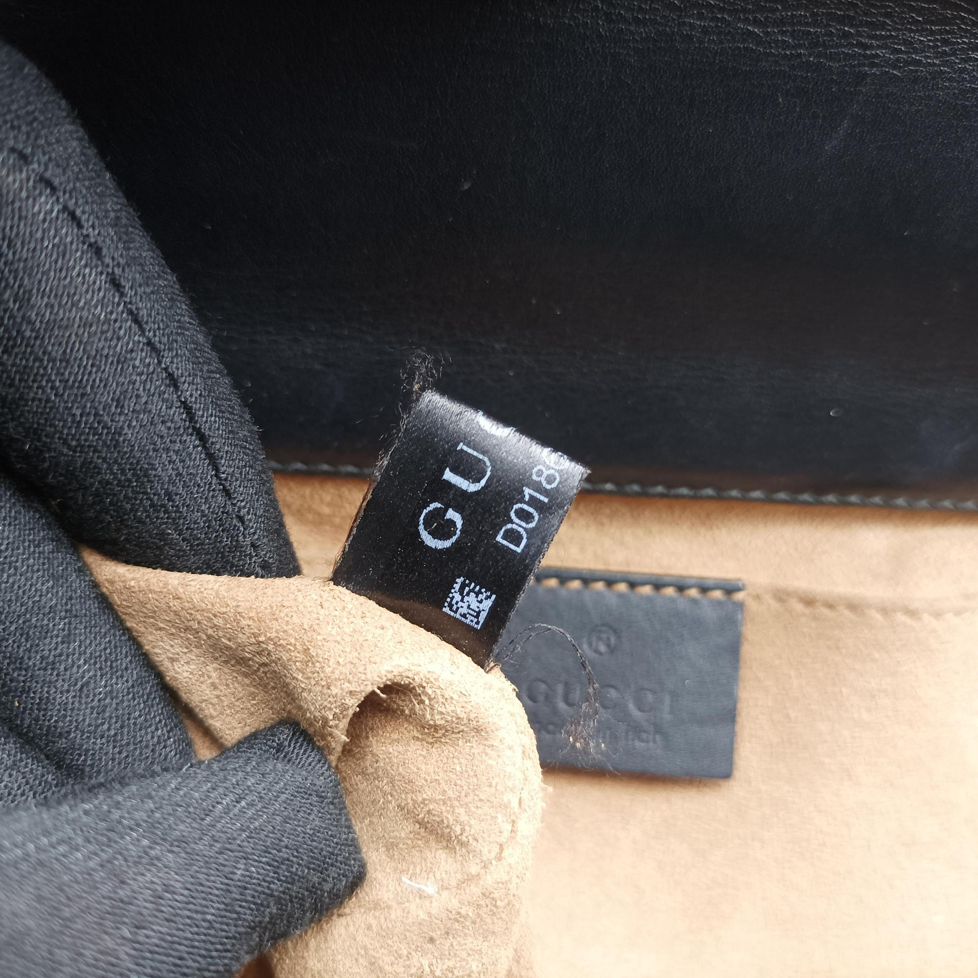 Pre-owned Gucci Padlock Black Leather 409487 shoulderbag | stylenewstar