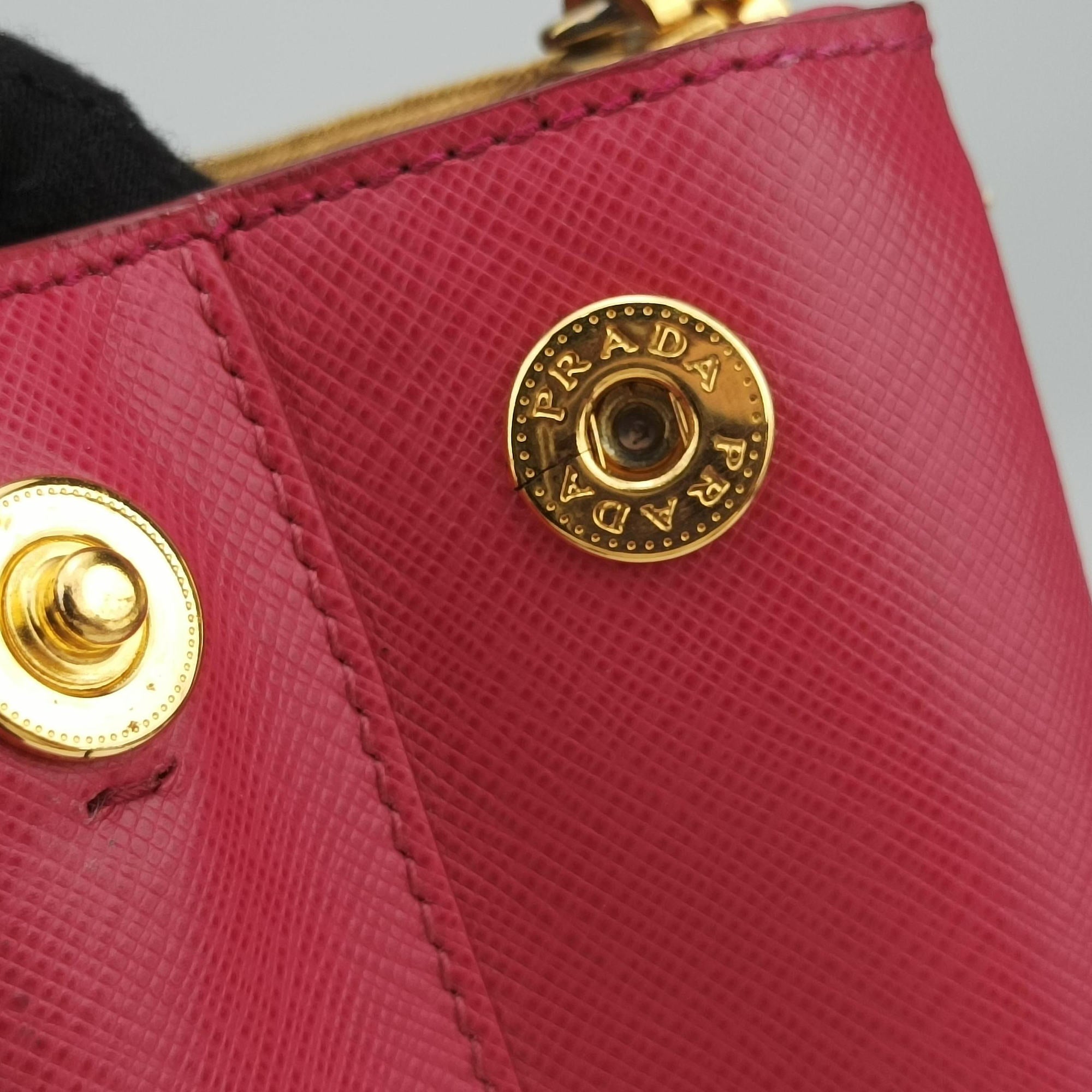 Vintage Prada Galleria Pink SAFFIANO Leather BN1786 shoulderbag | stylenewstar