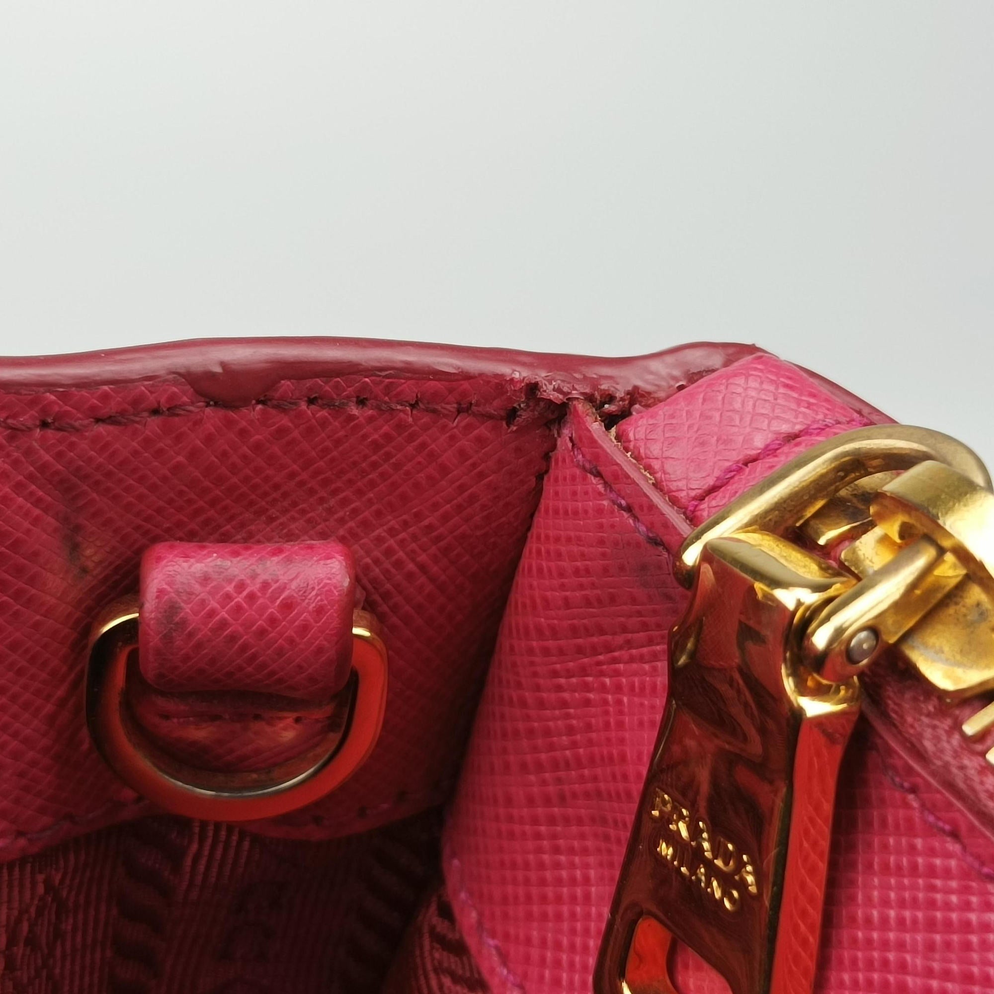 Vintage Prada Galleria Pink SAFFIANO Leather BN1786 shoulderbag | stylenewstar