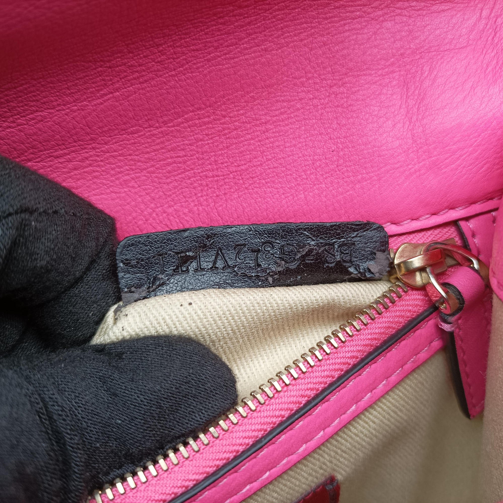 Pre-owned Valentino Rockstud Glam Lock Pink Leather  shoulderbag | stylenewstar