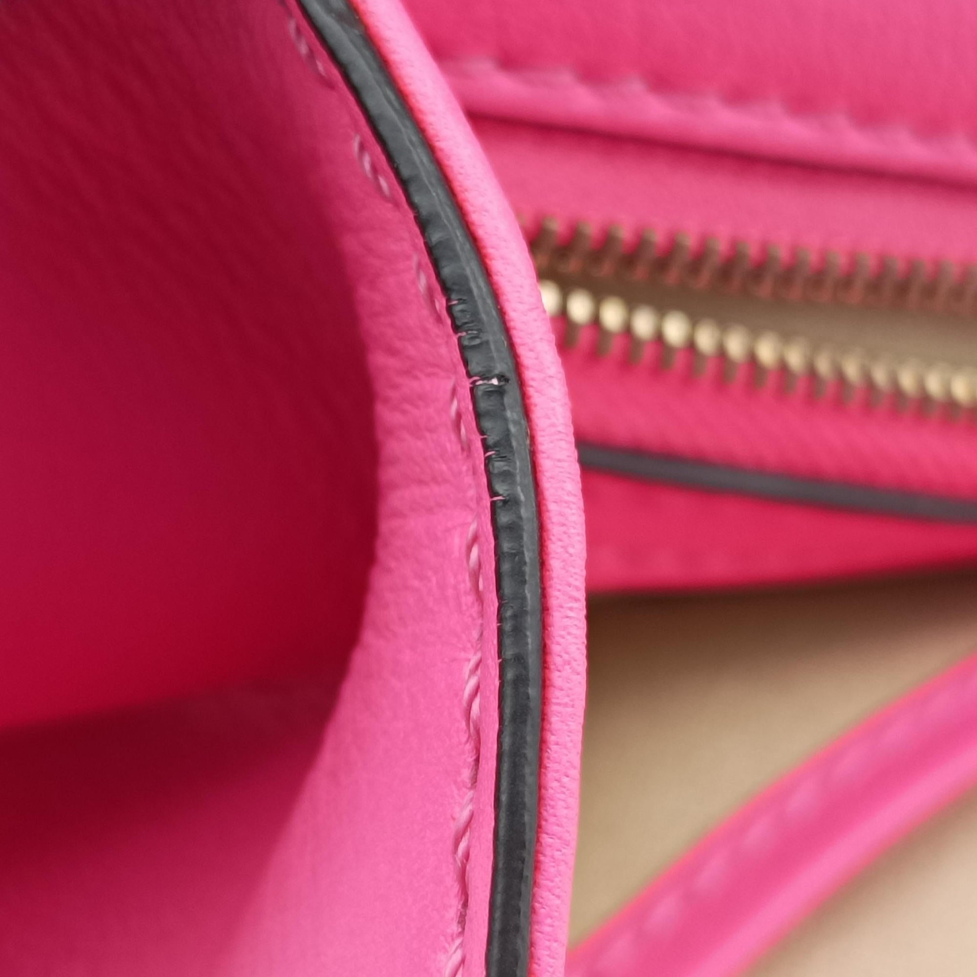 Pre-owned Valentino Rockstud Glam Lock Pink Leather  shoulderbag | stylenewstar