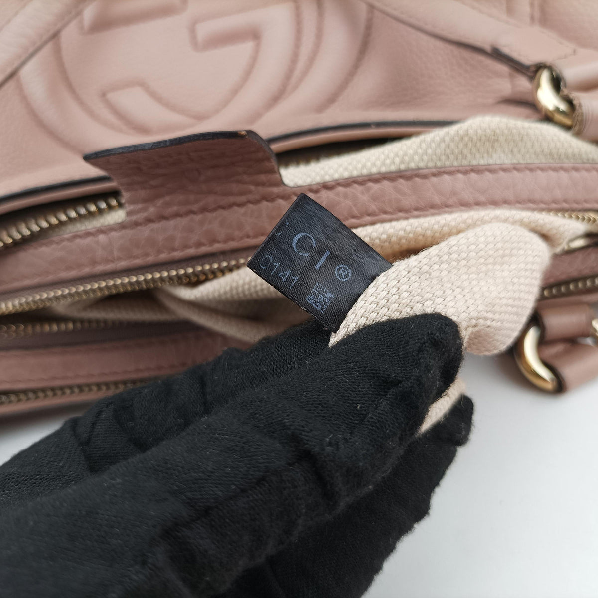 Pre-owned Gucci Soho Pink Leather 369176 shoulderbag | stylenewstar