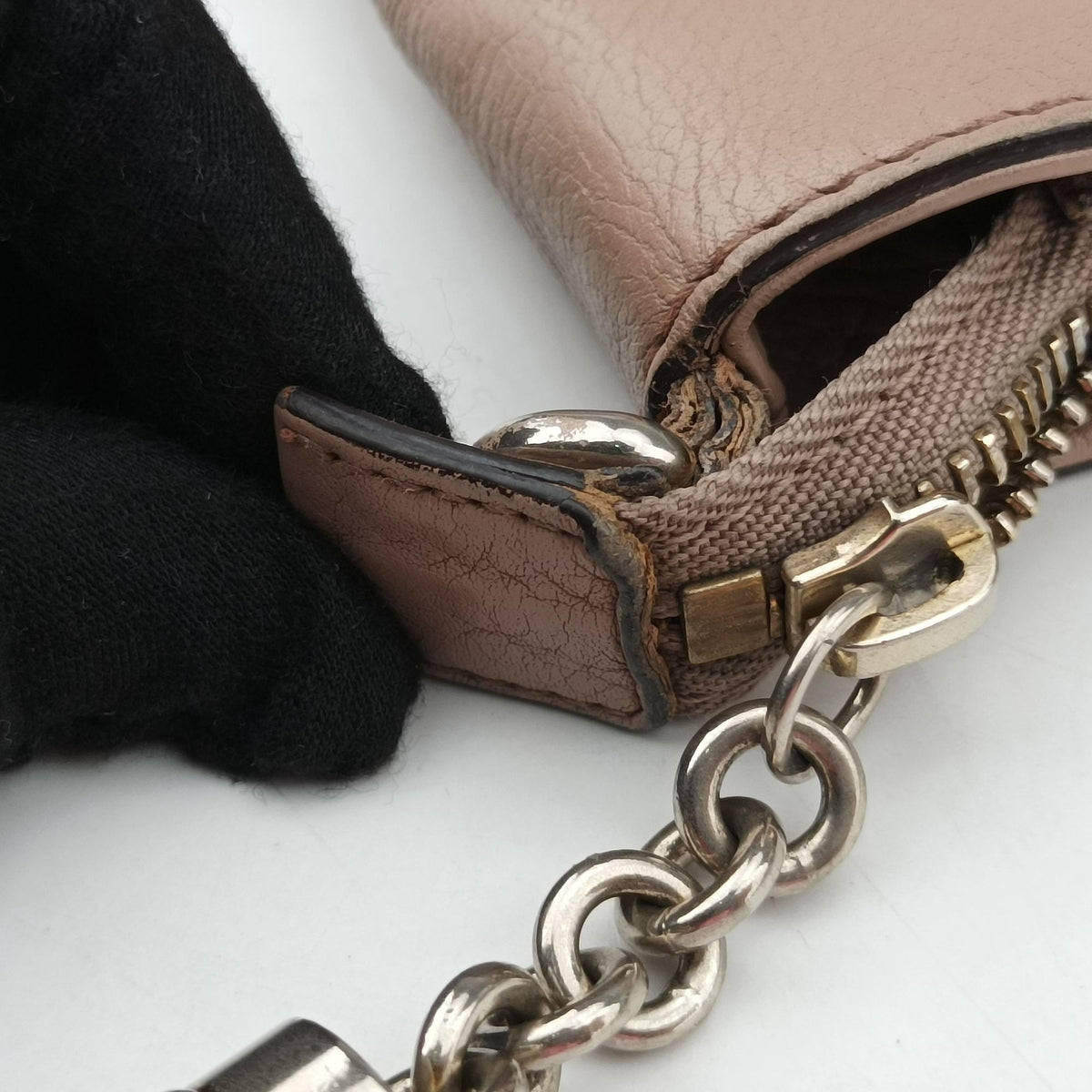 Pre-owned Gucci Soho Pink Leather 369176 shoulderbag | stylenewstar