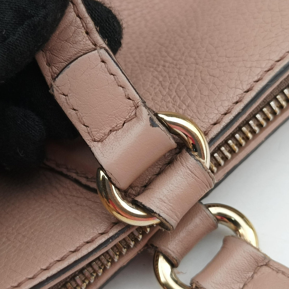 Pre-owned Gucci Soho Pink Leather 369176 shoulderbag | stylenewstar