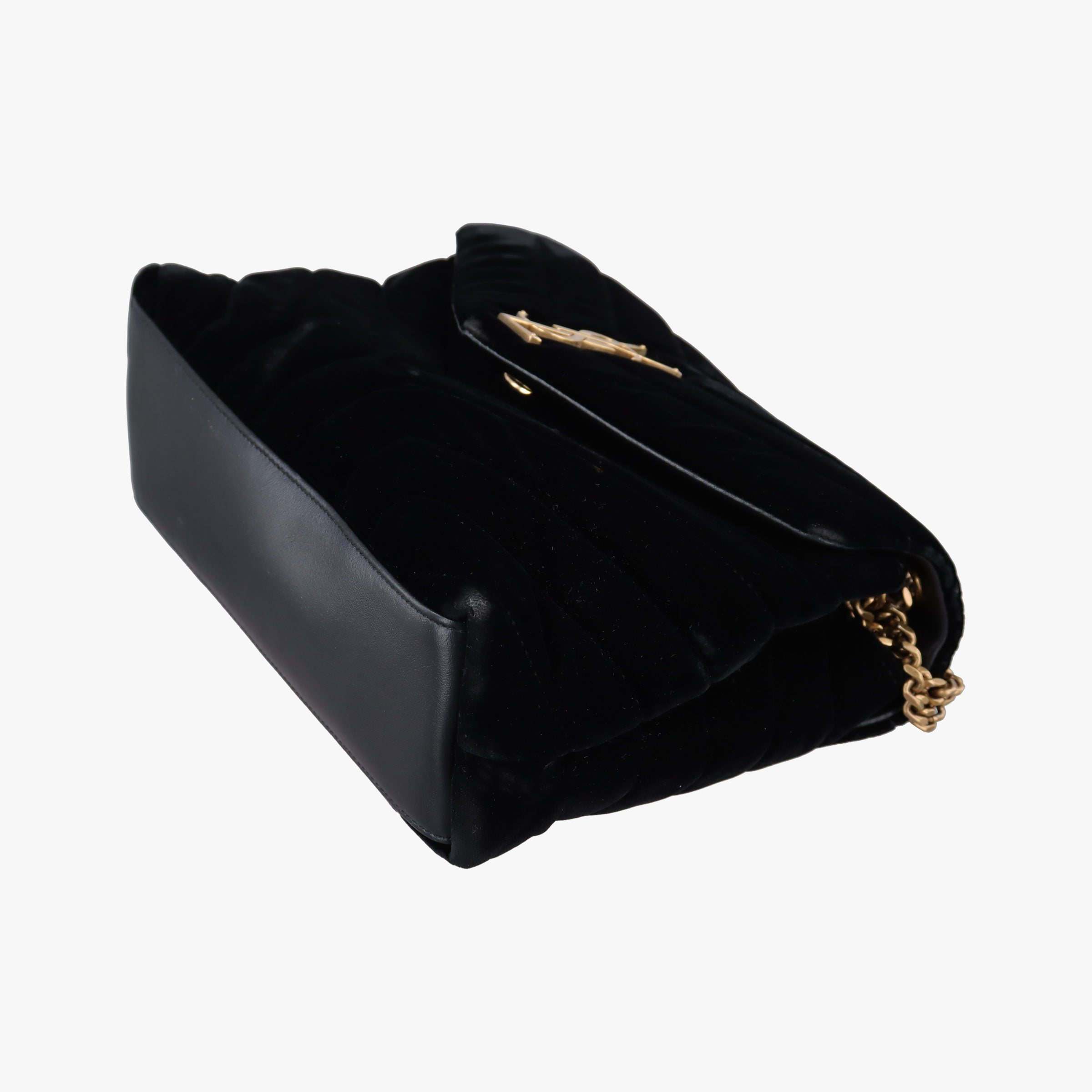 Secondhand Yves Saint Laurent LOULOU Black velour 494699 shoulderbag | stylenewstar