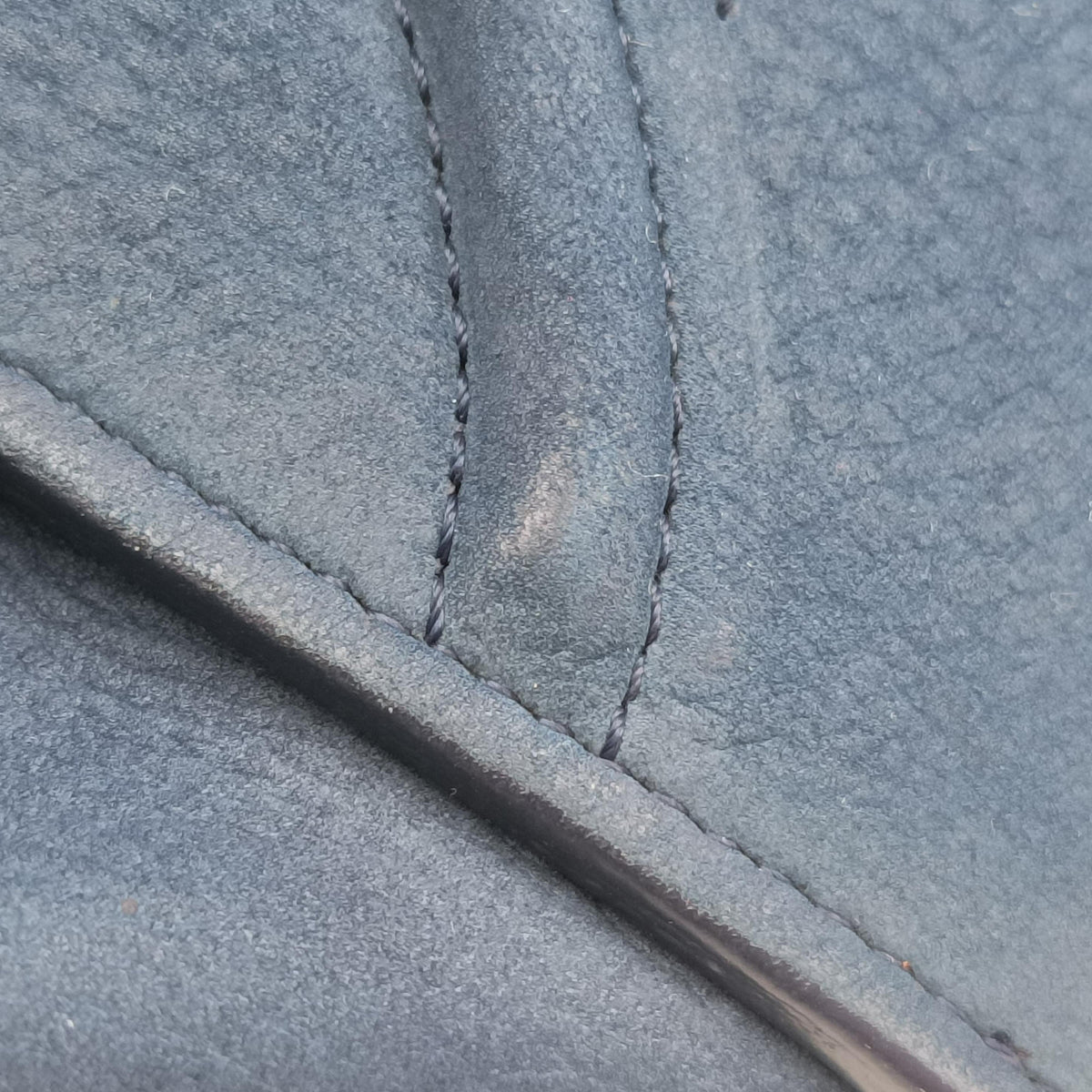 Secondhand Celine Luggage Square Phantom Blue Suede  shoulderbag | stylenewstar