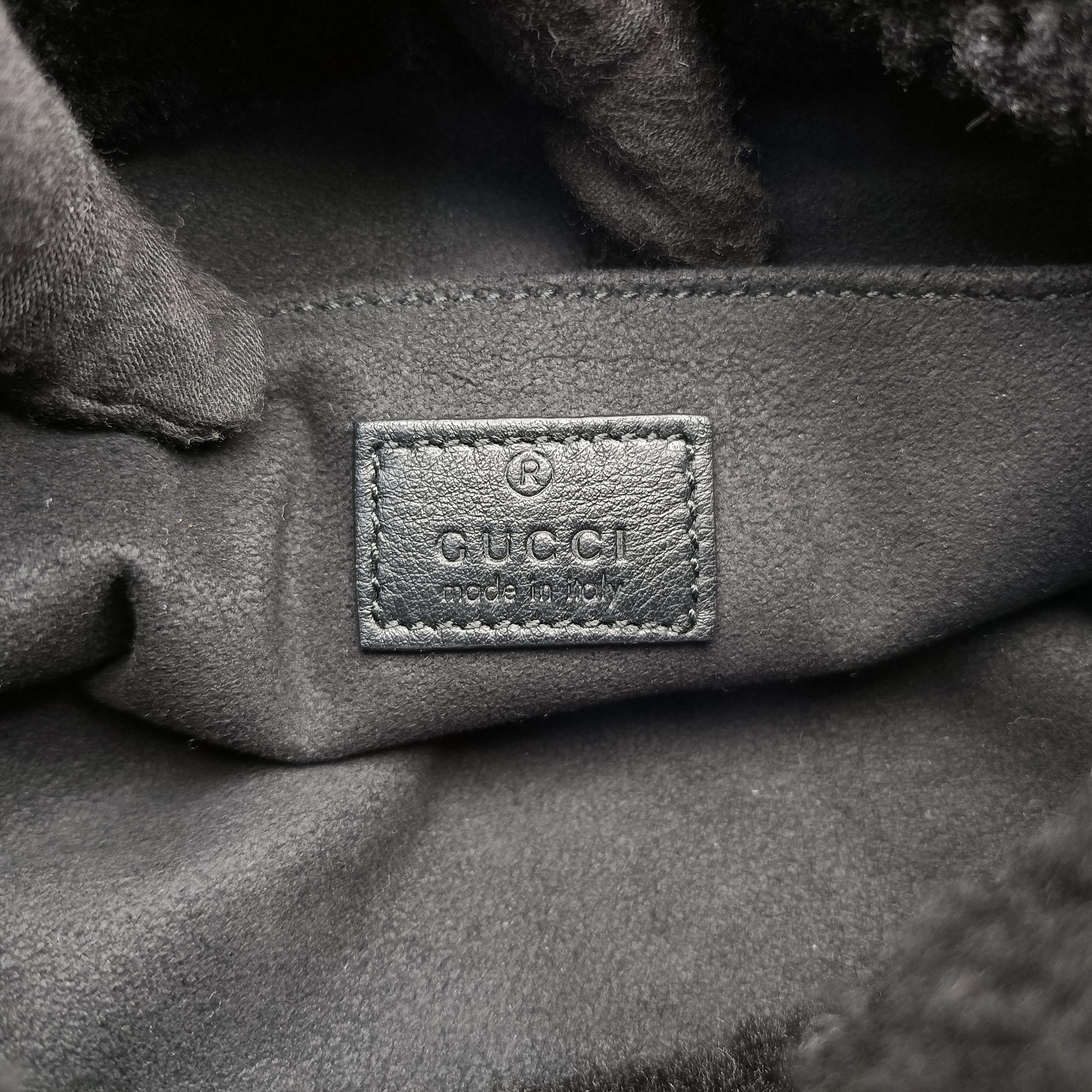 Pre-owned Gucci JACKIE 1961 Black Fur 636709 shoulderbag | stylenewstar