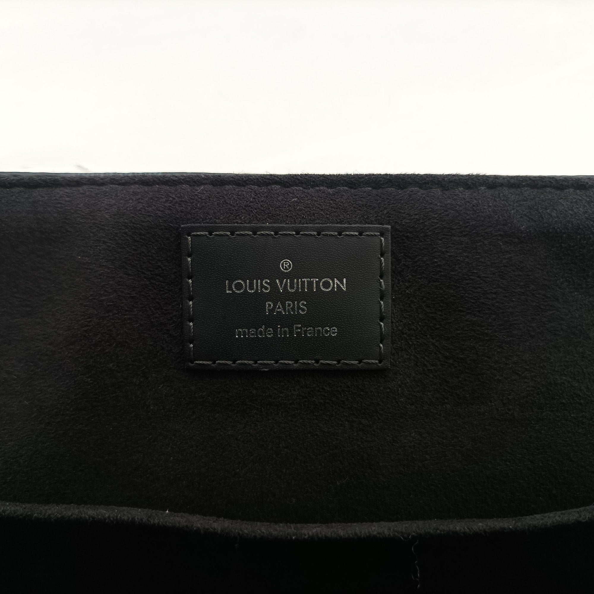 Secondhand Louis Vuitton Newport Messenger PM black×navy Damier Cobalt N41587 shoulderbag | stylenewstar