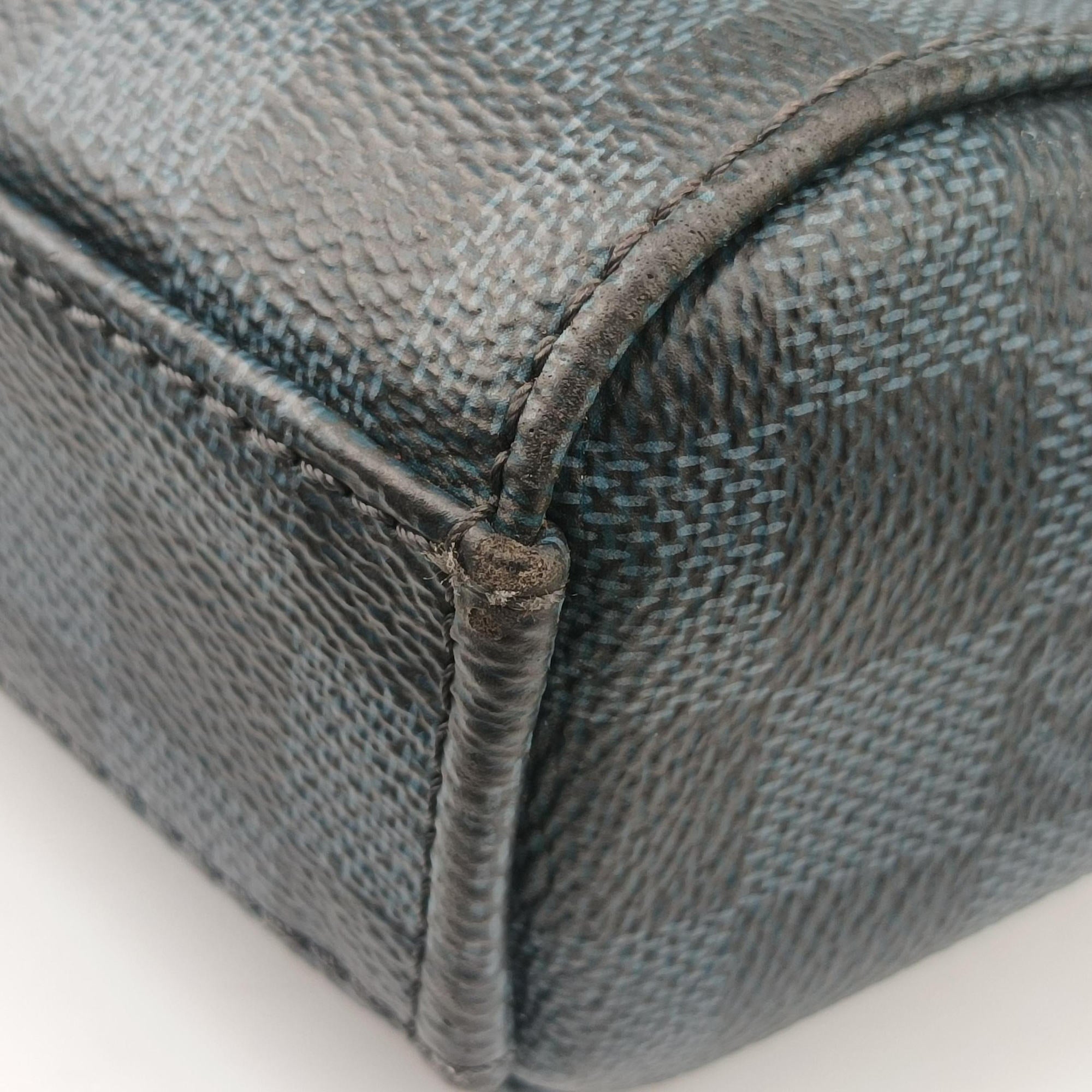 Secondhand Louis Vuitton Newport Messenger PM black×navy Damier Cobalt N41587 shoulderbag | stylenewstar