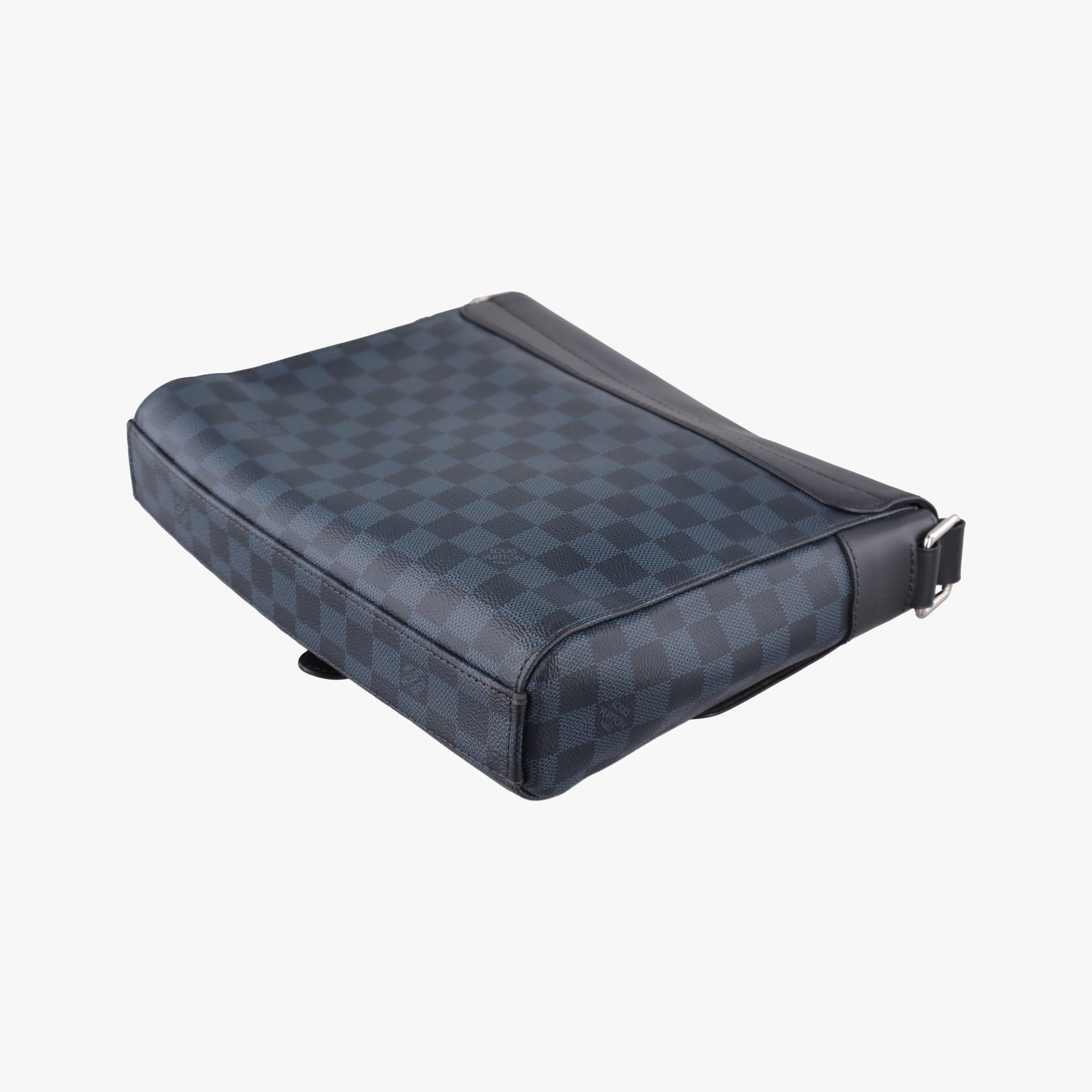 Secondhand Louis Vuitton Newport Messenger PM black×navy Damier Cobalt N41587 shoulderbag | stylenewstar
