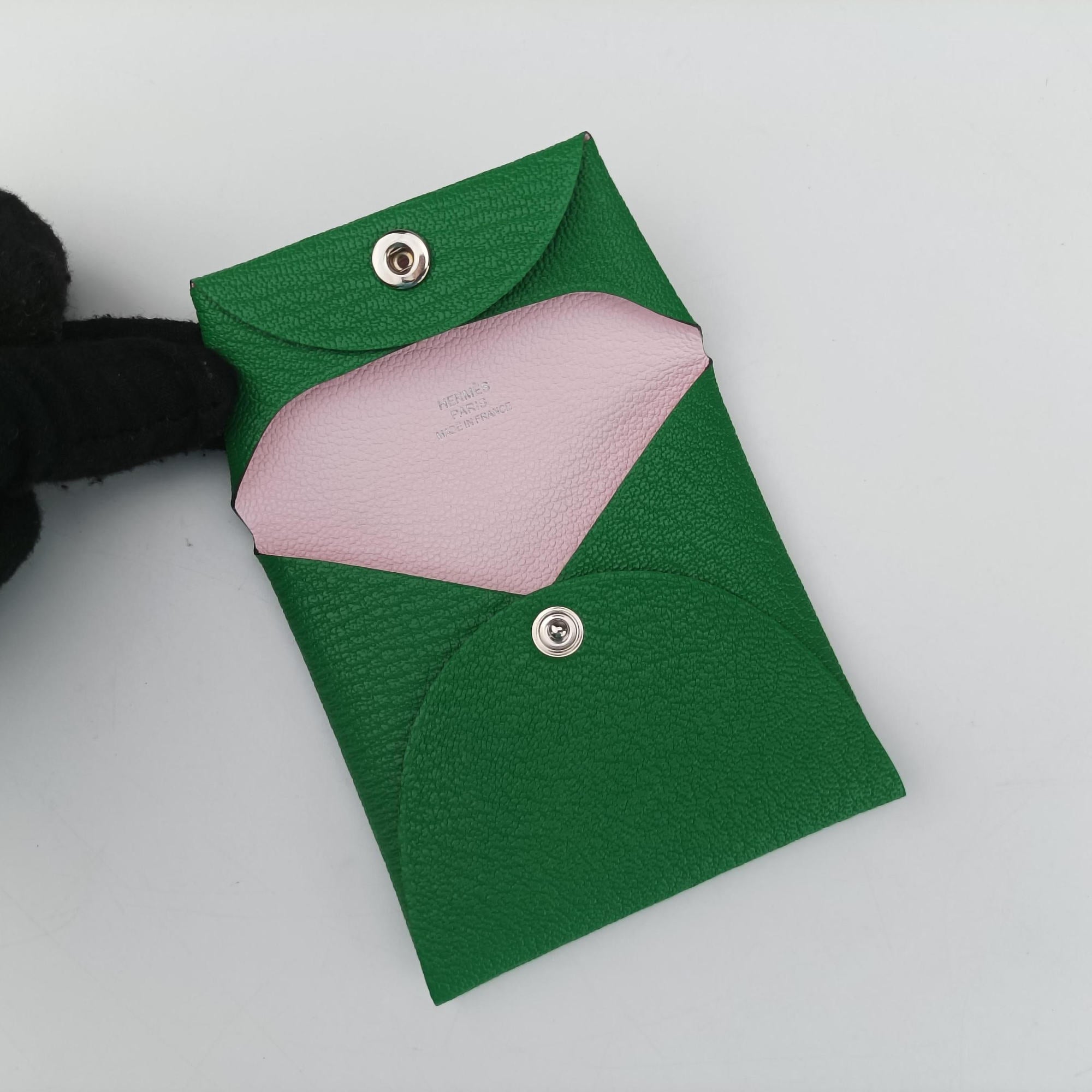 Pre-owned Hermes Bastia Green Leather  bifoldwallet | stylenewstar