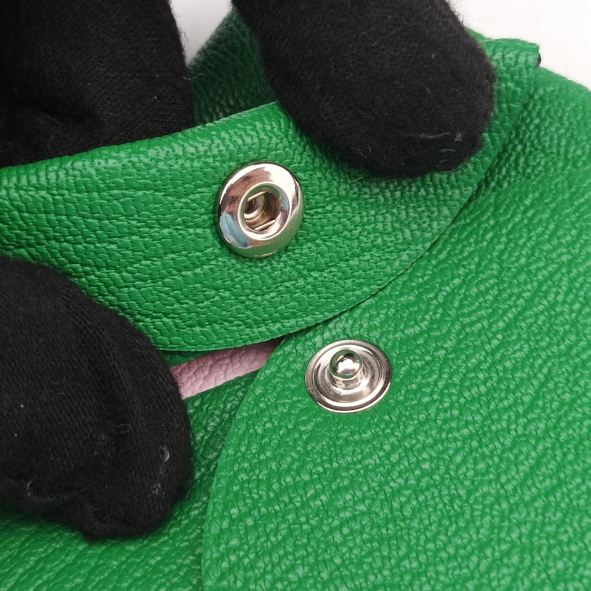 Pre-owned Hermes Bastia Green Leather  bifoldwallet | stylenewstar