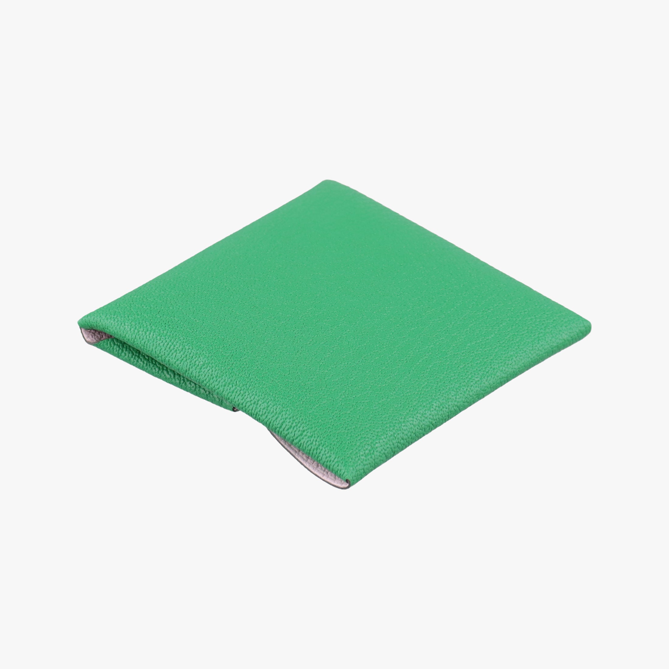 Pre-owned Hermes Bastia Green Leather  bifoldwallet | stylenewstar