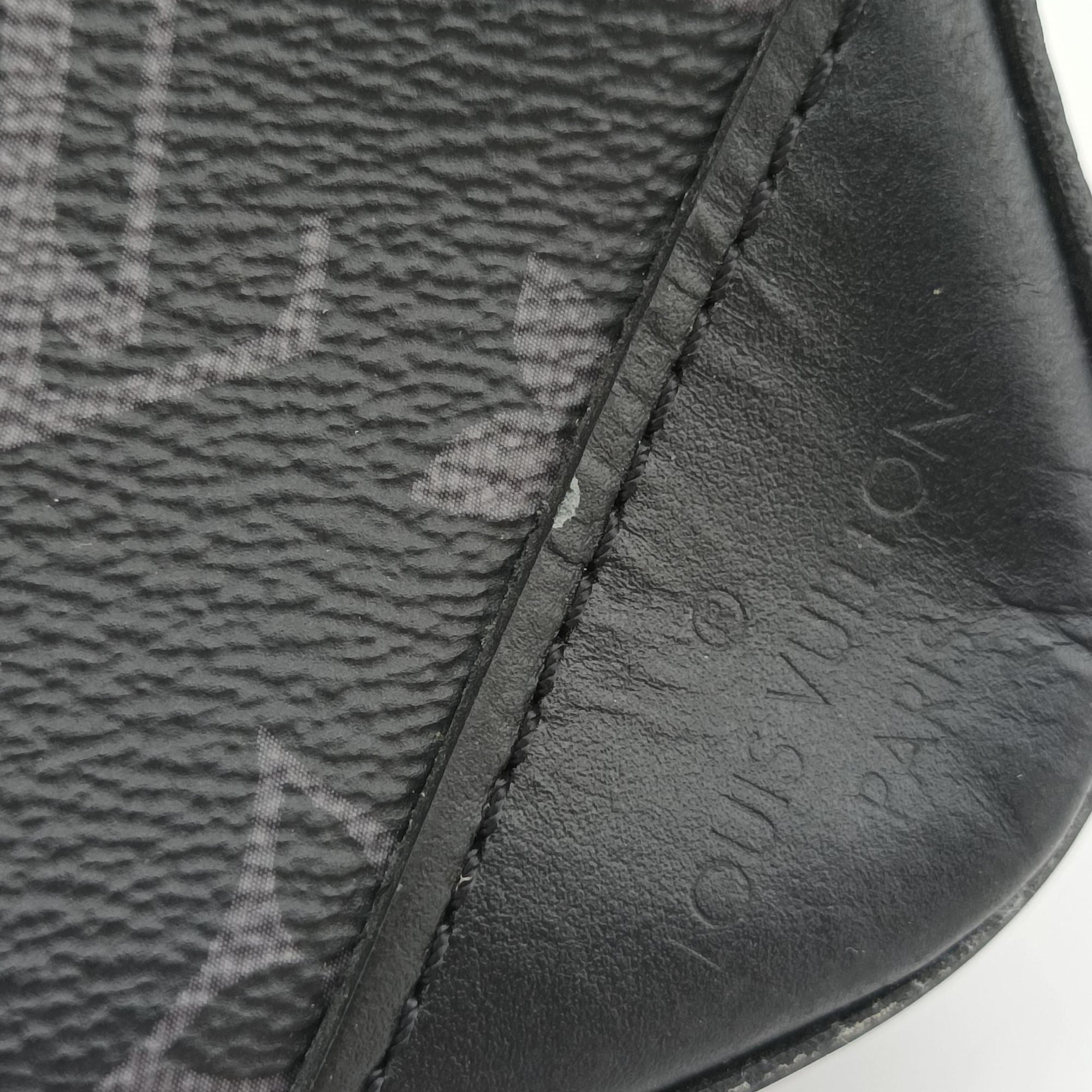 Vintage Louis Vuitton Trio Messenger black Monogram Eclipse Reverse M69443 shoulderbag | stylenewstar