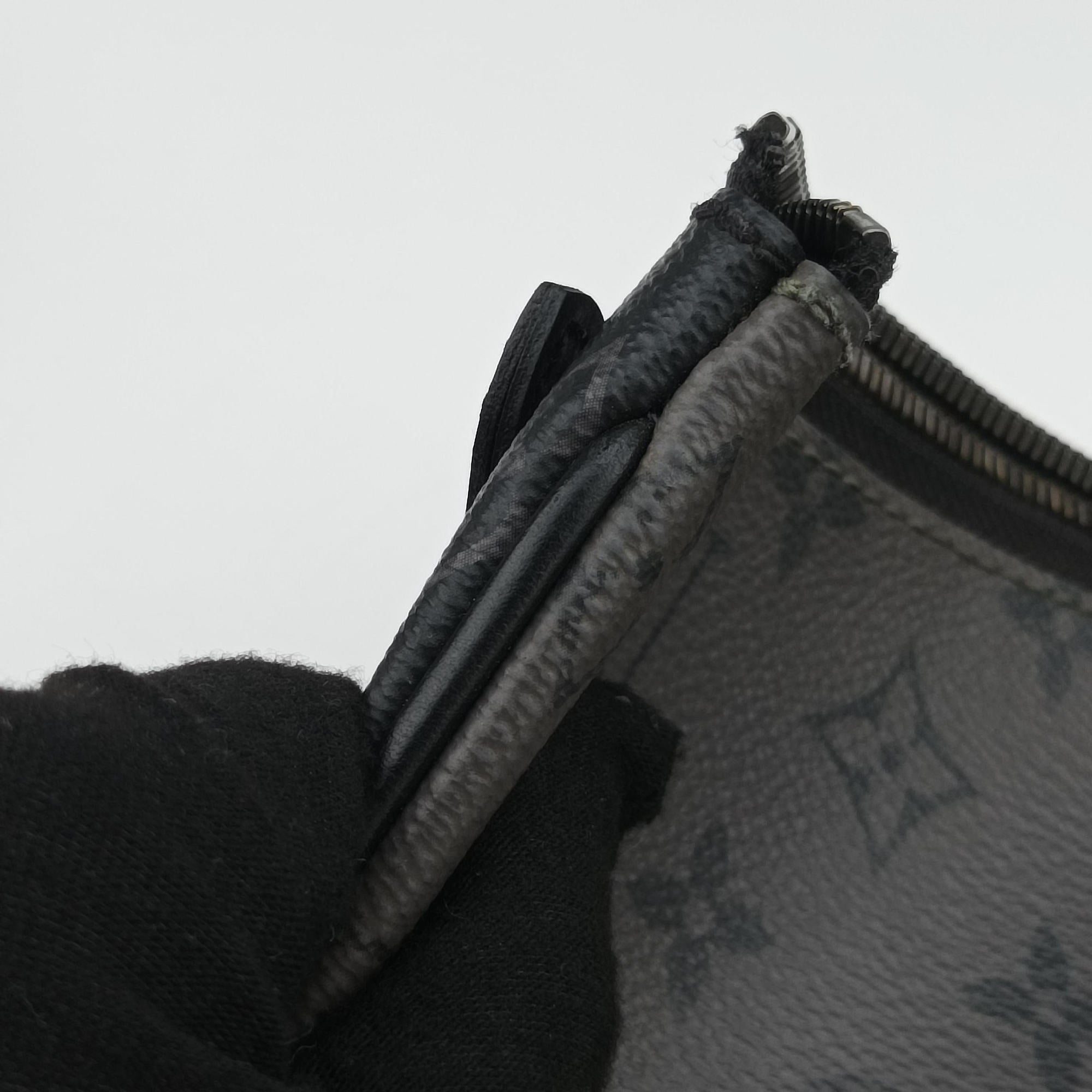 Vintage Louis Vuitton Trio Messenger black Monogram Eclipse Reverse M69443 shoulderbag | stylenewstar