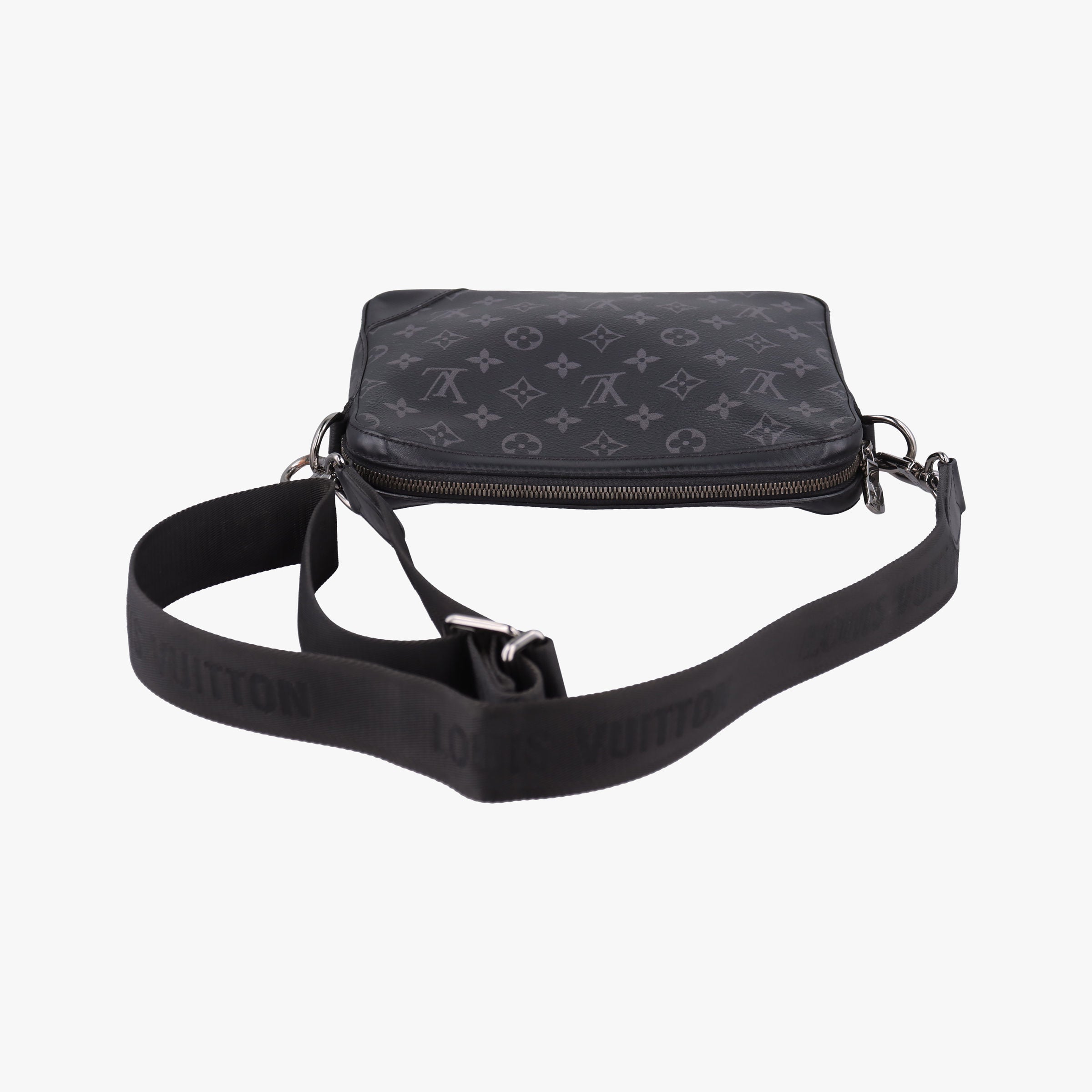 Vintage Louis Vuitton Trio Messenger black Monogram Eclipse Reverse M69443 shoulderbag | stylenewstar