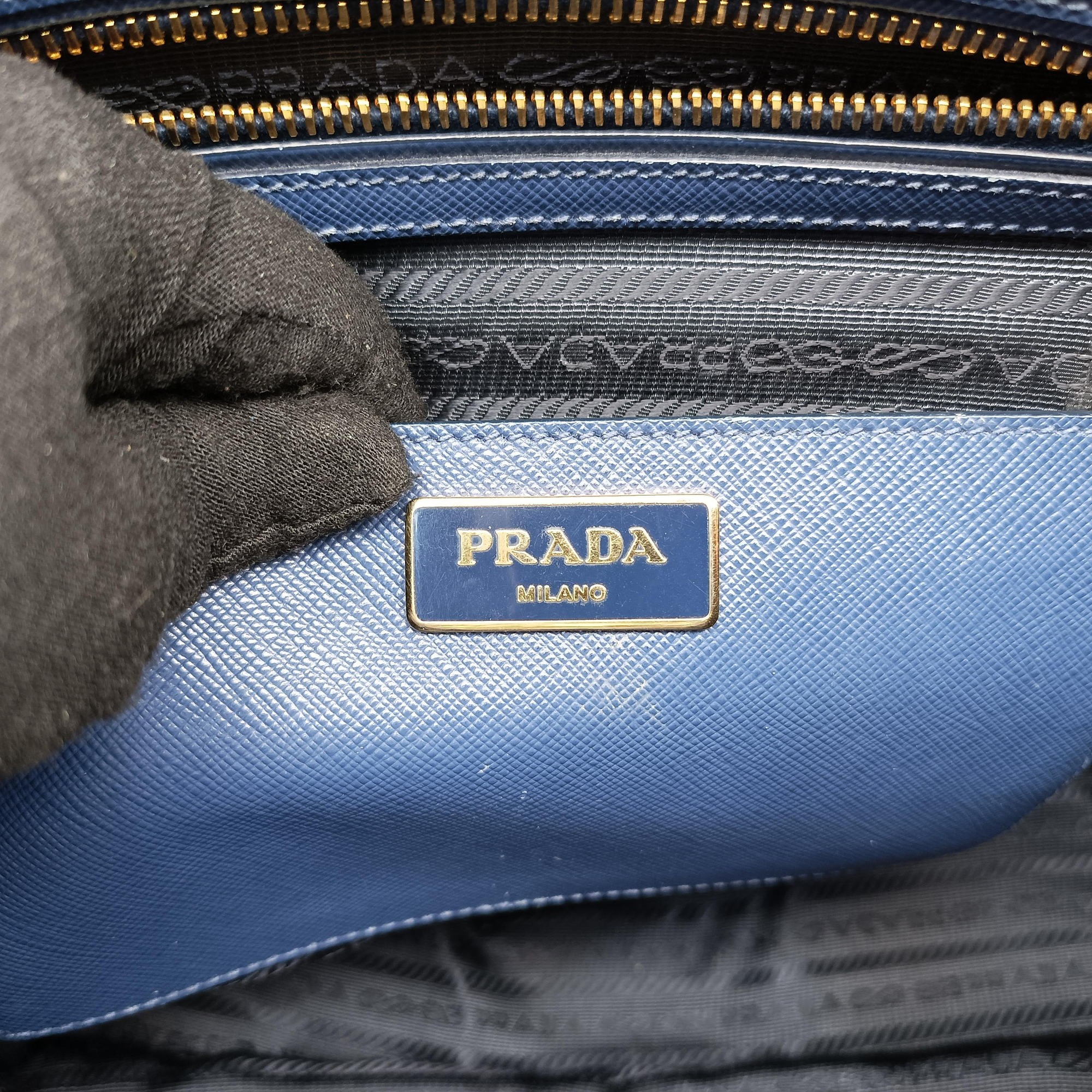 Pre-owned Prada Galleria Blue SAFFIANO Leather BN2274 handbag | stylenewstar