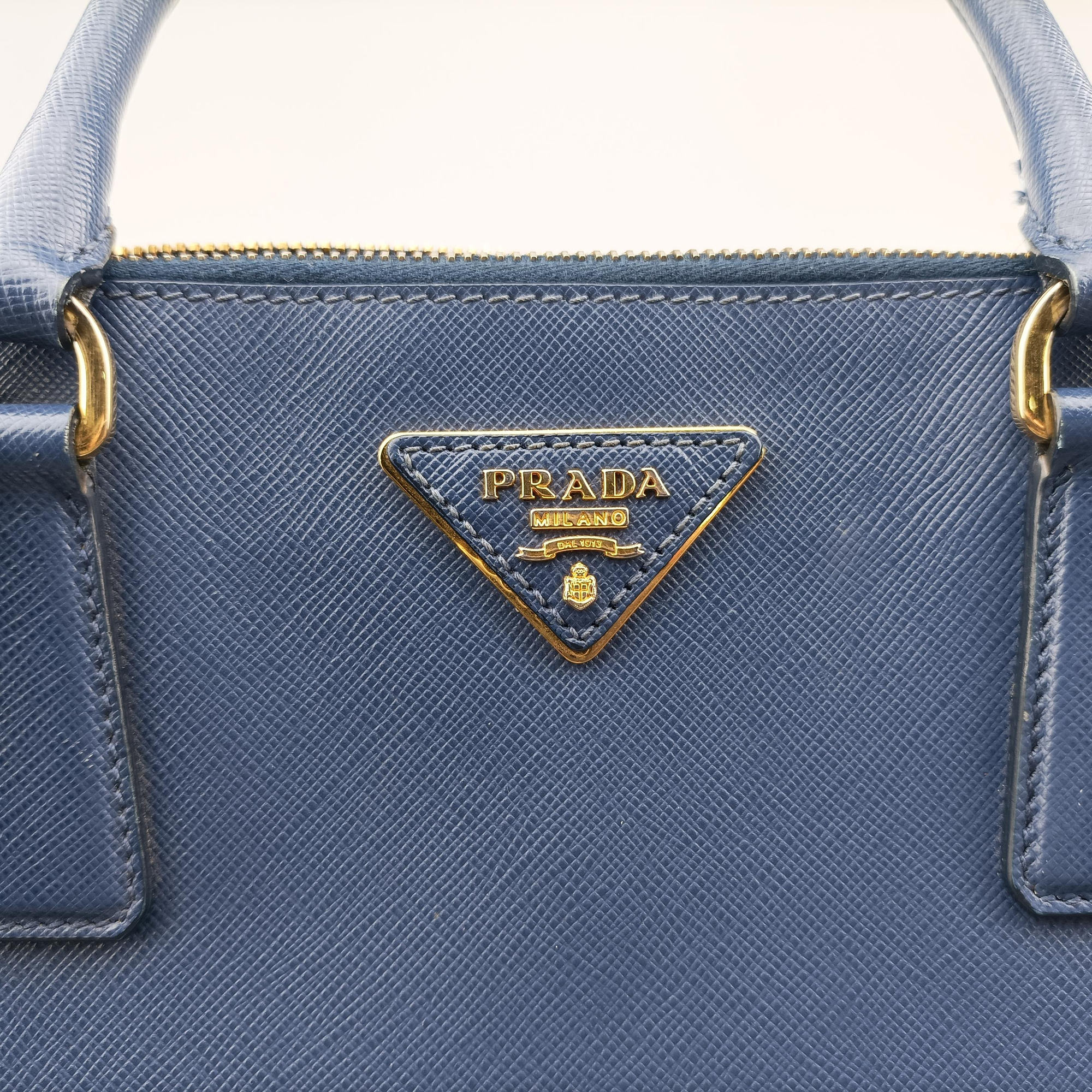 Pre-owned Prada Galleria Blue SAFFIANO Leather BN2274 handbag | stylenewstar