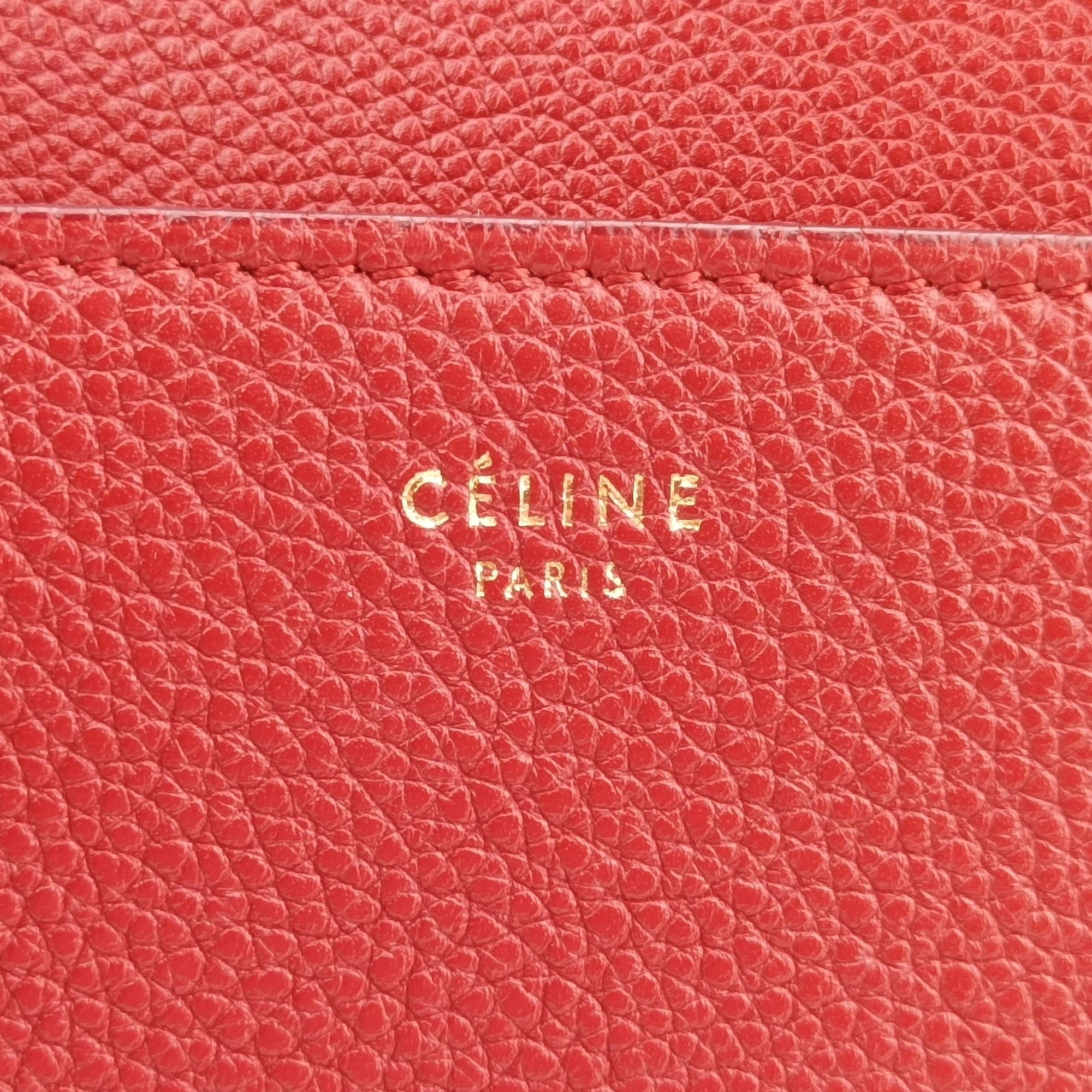 Secondhand Celine Sangle Bucket Red Leather  shoulderbag | stylenewstar