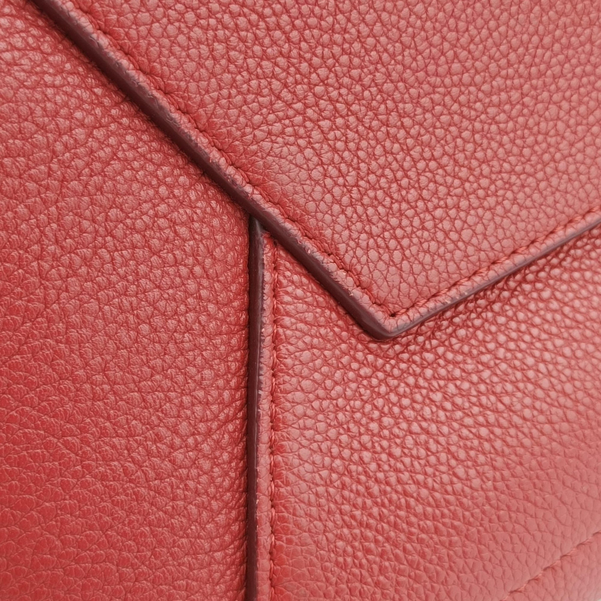 Secondhand Celine Sangle Bucket Red Leather  shoulderbag | stylenewstar