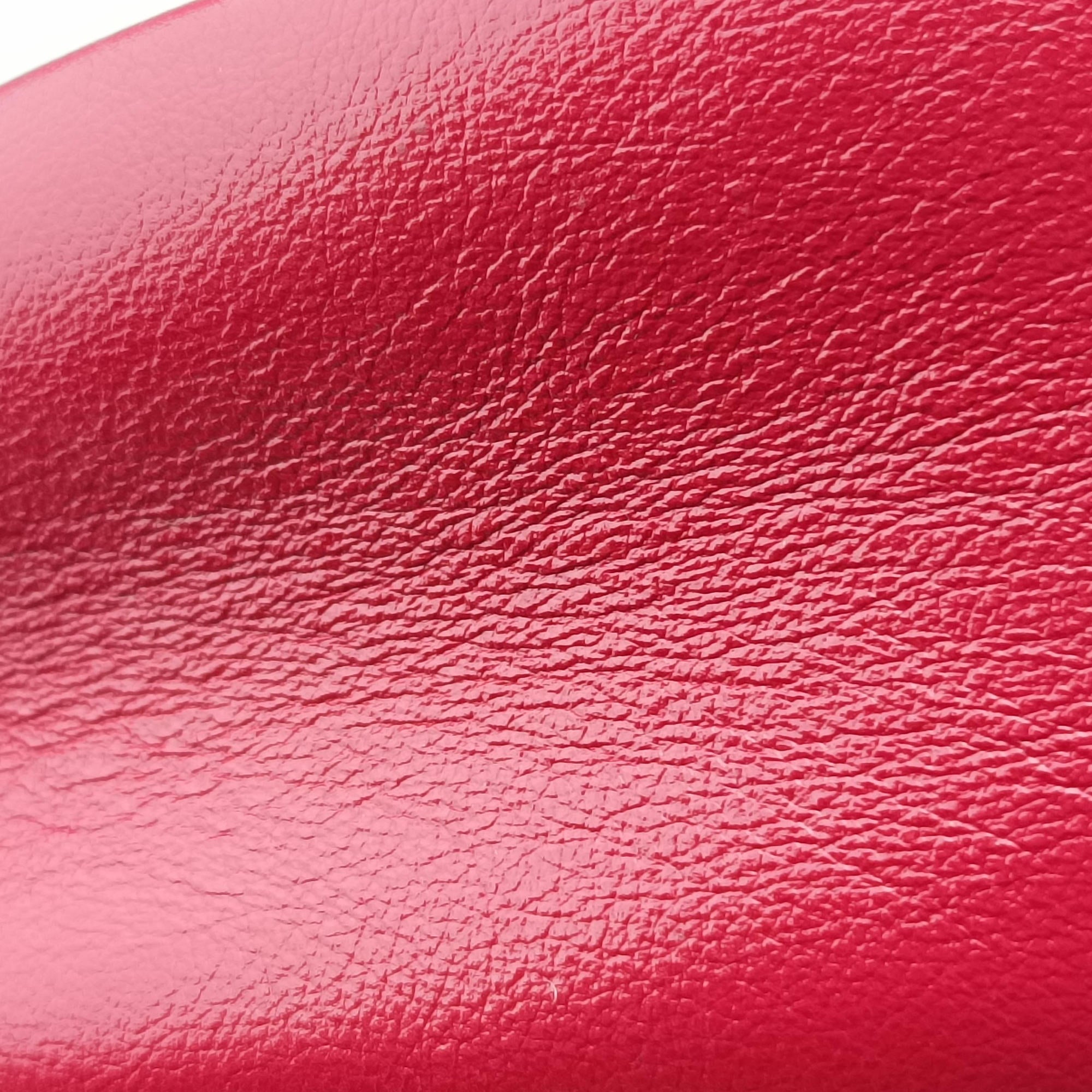 Secondhand Gucci GG Marmont Red Leather 550154 shoulderbag | stylenewstar