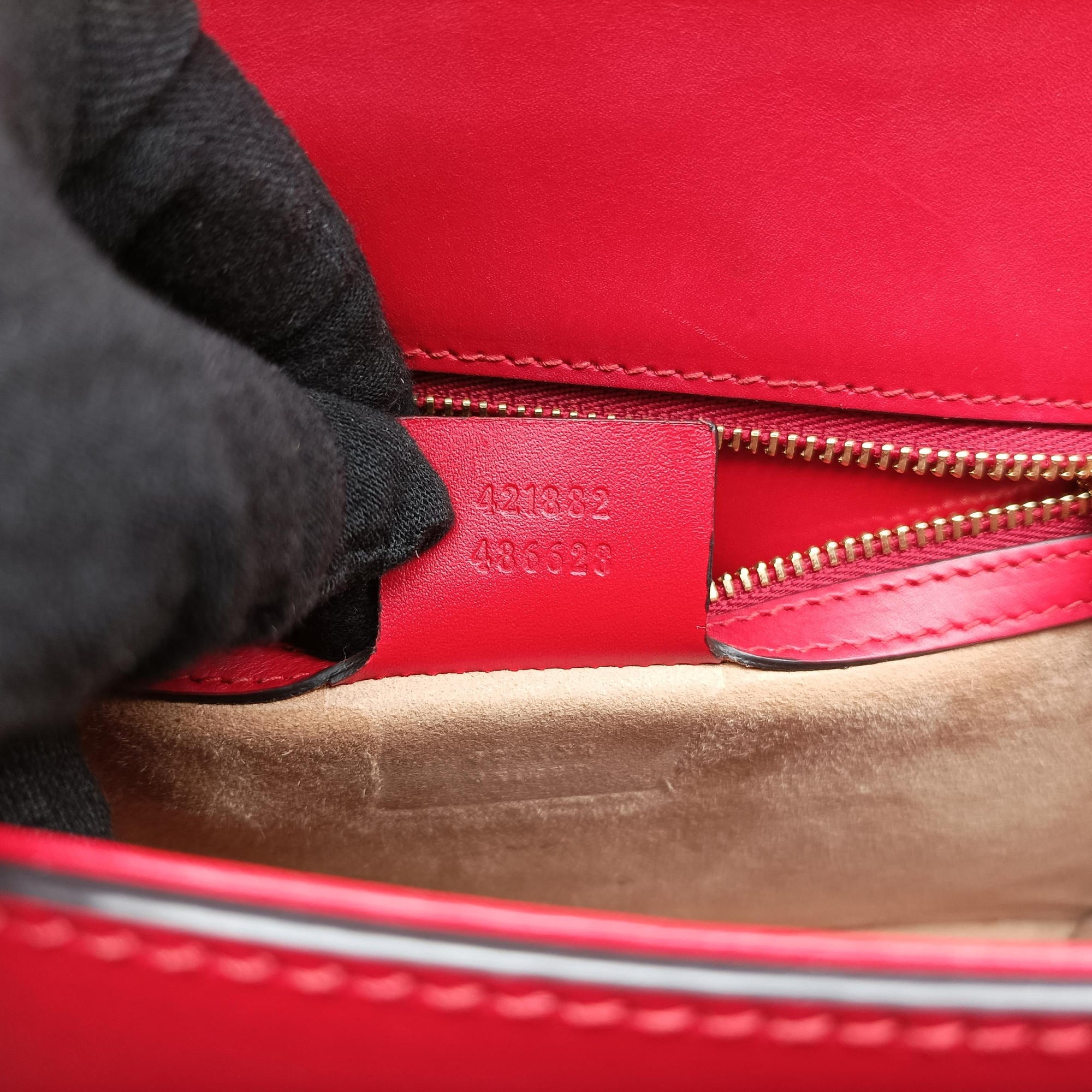 Pre-owned Gucci Sylvie Red Leather 421882 shoulderbag | stylenewstar