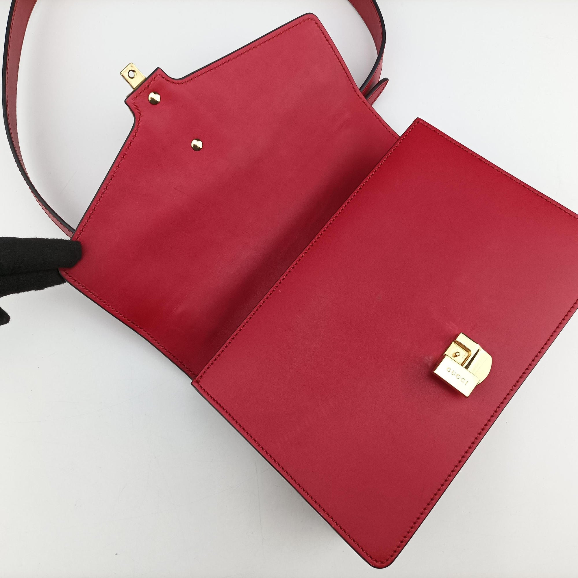 Pre-owned Gucci Sylvie Red Leather 421882 shoulderbag | stylenewstar