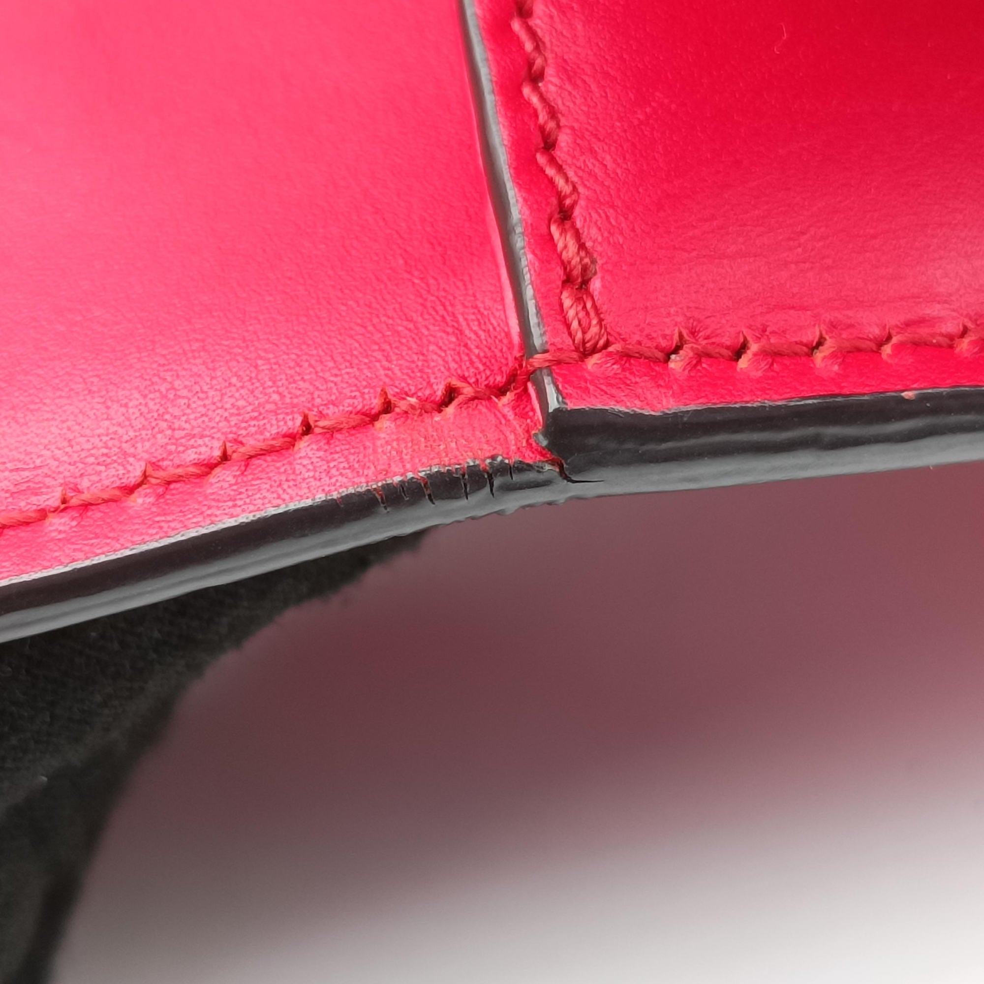 Pre-owned Gucci Sylvie Red Leather 421882 shoulderbag | stylenewstar