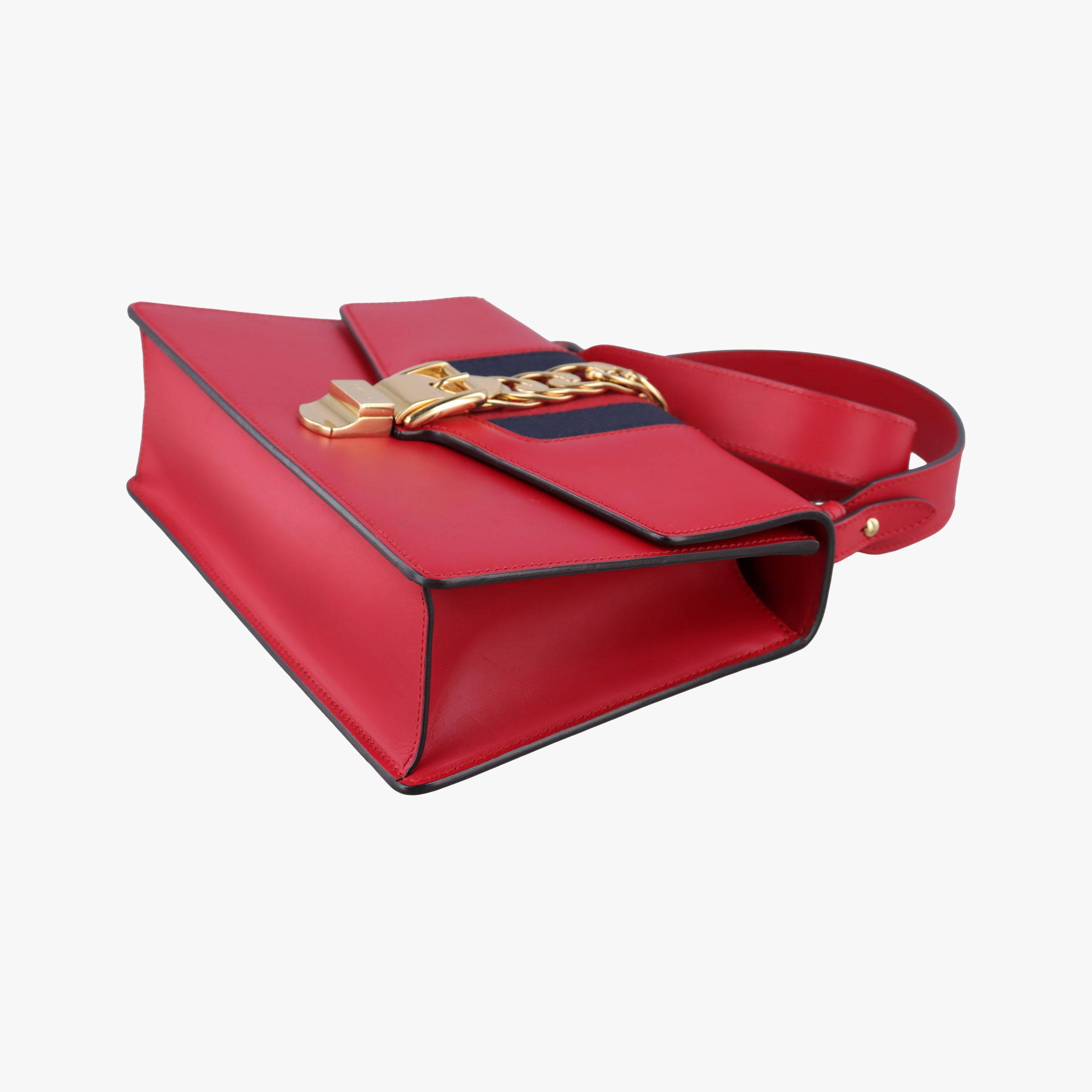 Pre-owned Gucci Sylvie Red Leather 421882 shoulderbag | stylenewstar