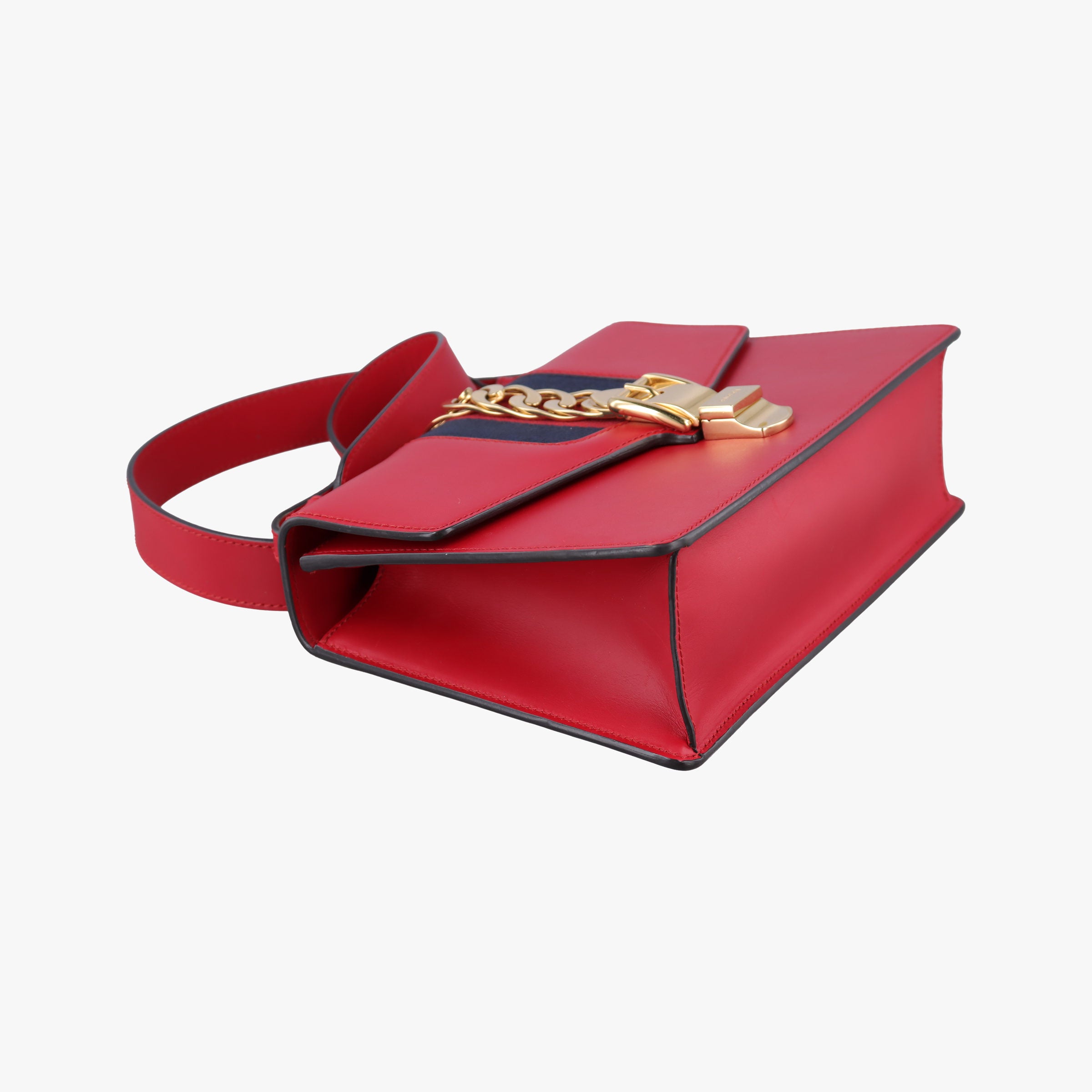 Pre-owned Gucci Sylvie Red Leather 421882 shoulderbag | stylenewstar