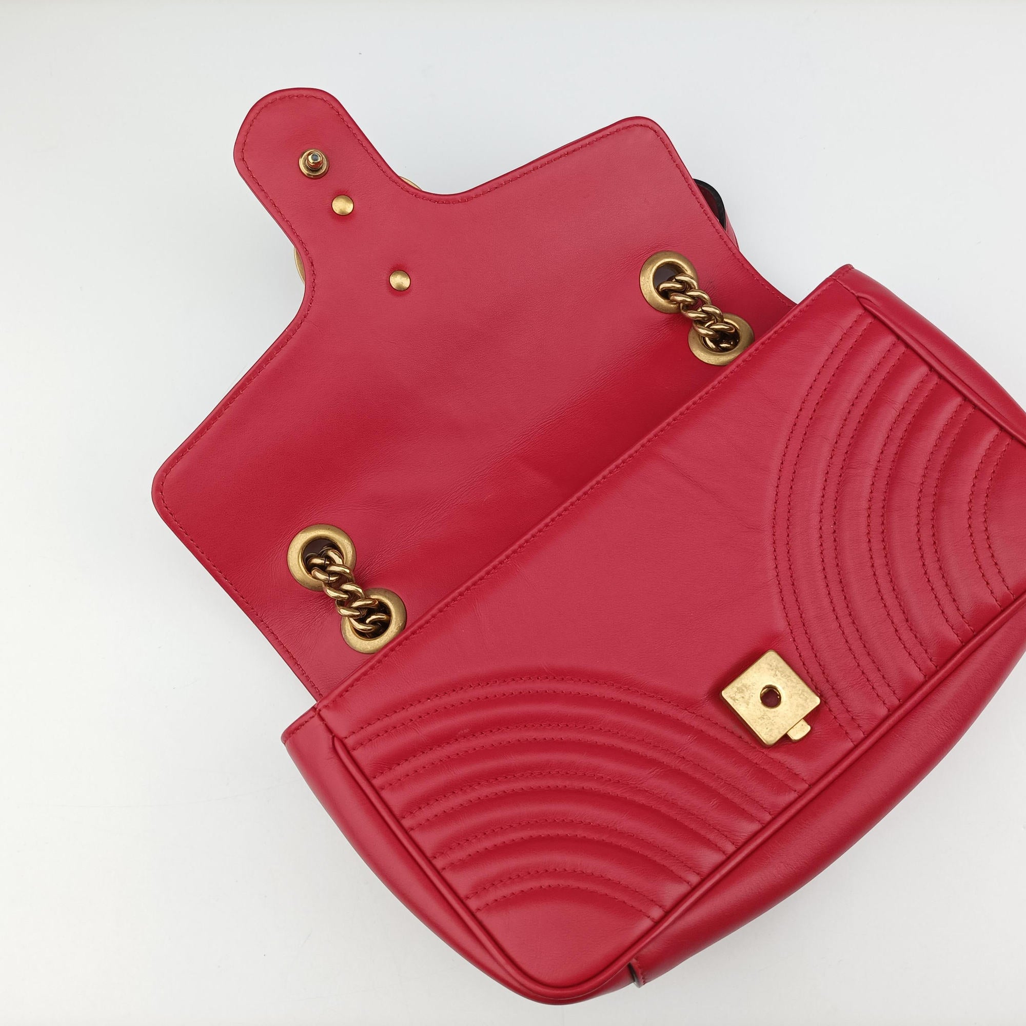 Pre-owned Gucci GG Marmont Red Leather 443497 shoulderbag | stylenewstar