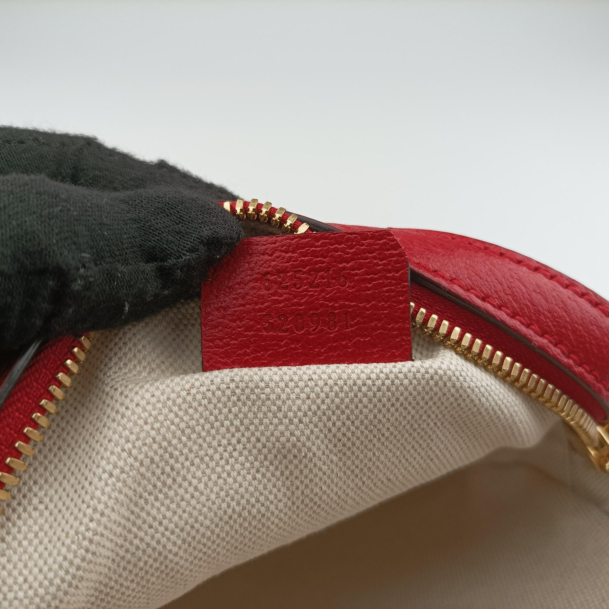 Pre-owned Gucci GG supreme Apple Red×beige PVC coated canvas×Leather 625216 shoulderbag | stylenewstar