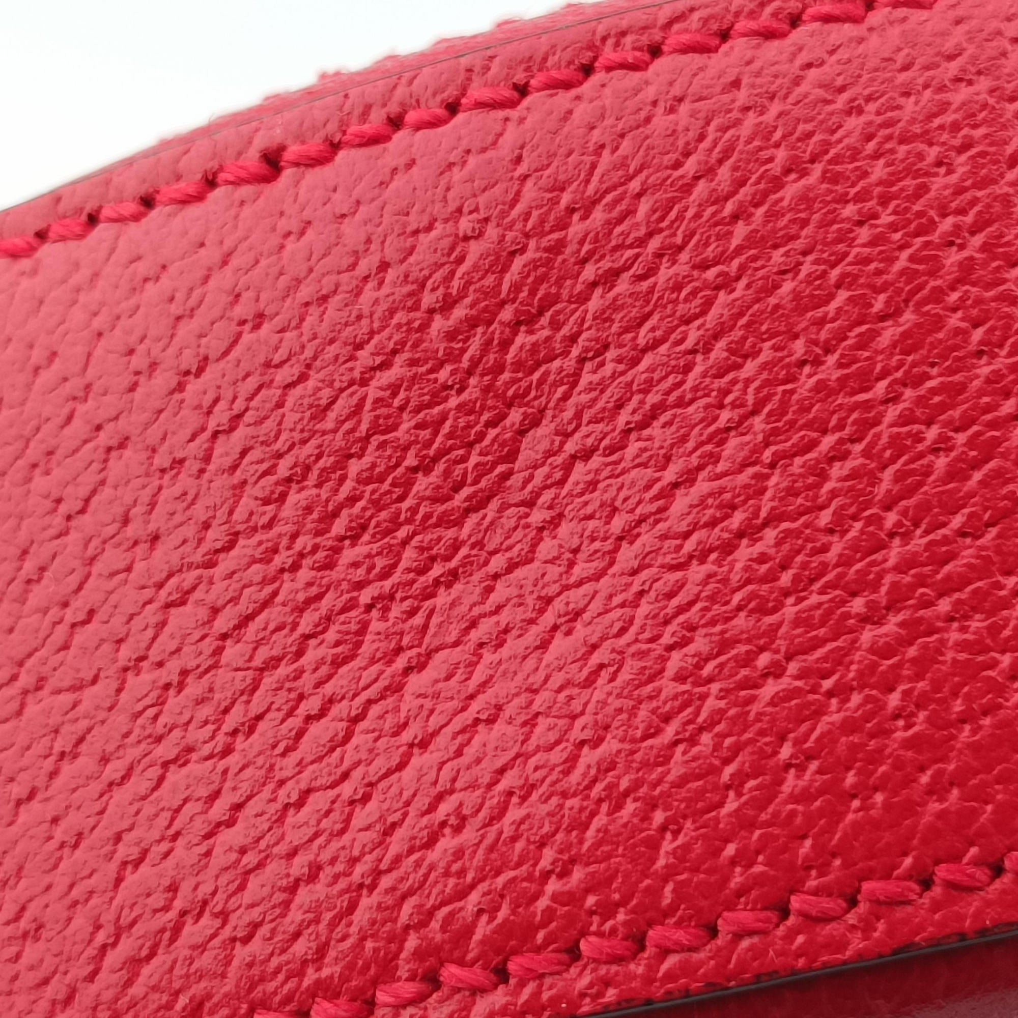 Pre-owned Gucci GG supreme Apple Red×beige PVC coated canvas×Leather 625216 shoulderbag | stylenewstar