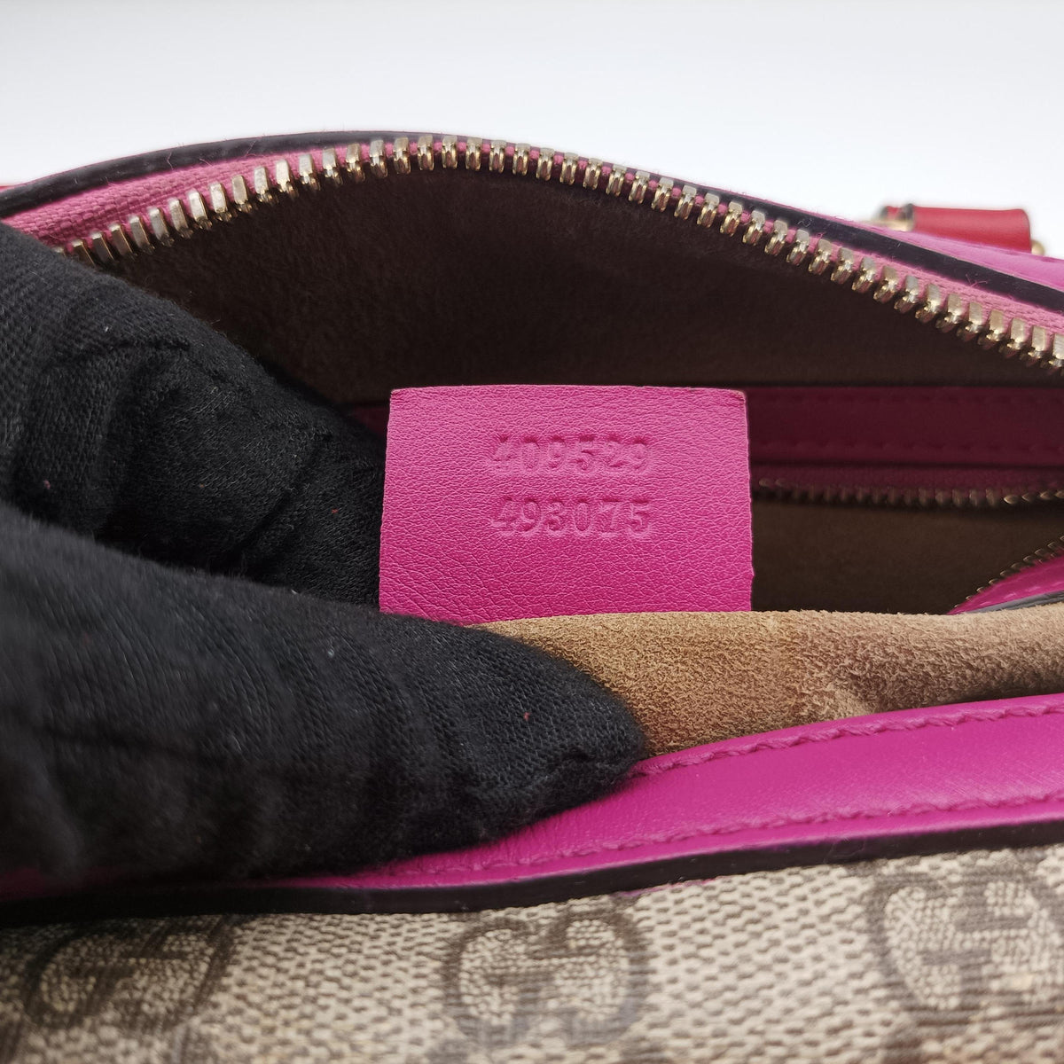 Secondhand Gucci GG SUPREME beige×red×pink PVC coated canvas×Leather 409529 shoulderbag | stylenewstar