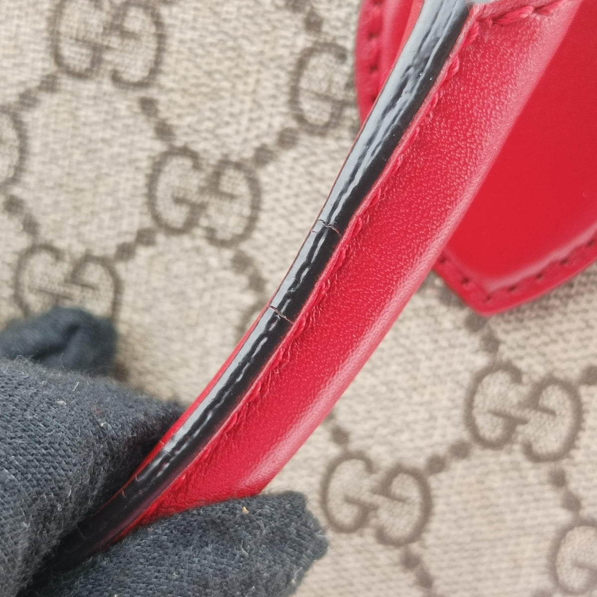 Secondhand Gucci GG SUPREME beige×red×pink PVC coated canvas×Leather 409529 shoulderbag | stylenewstar