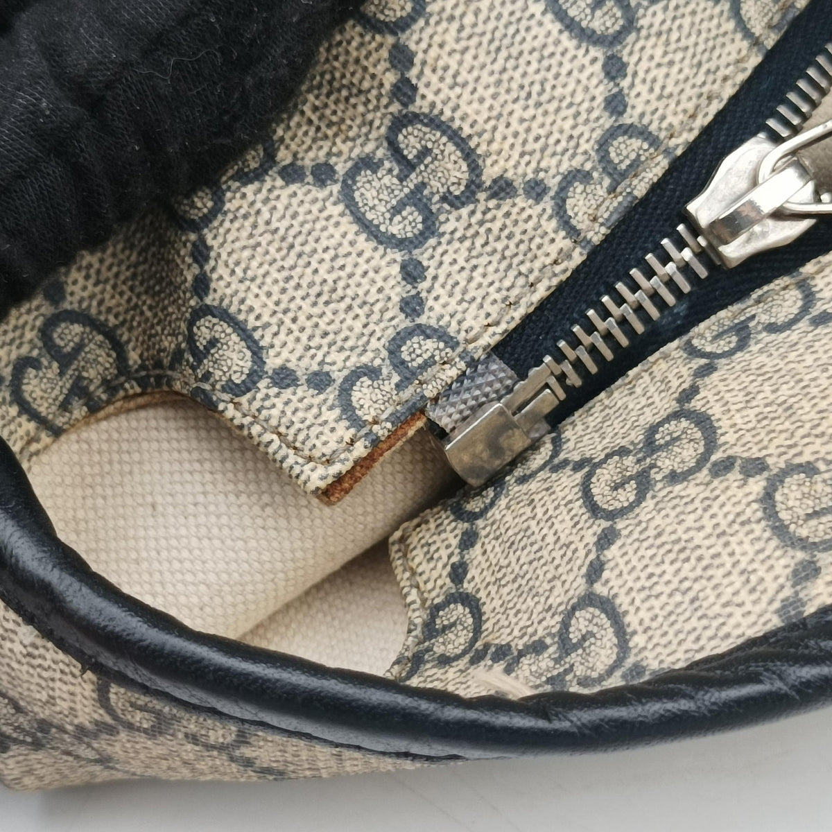 Pre-owned Gucci GG Supreme Brown×Navy PVC coated canvas×Leather 211137 shoulderbag | stylenewstar