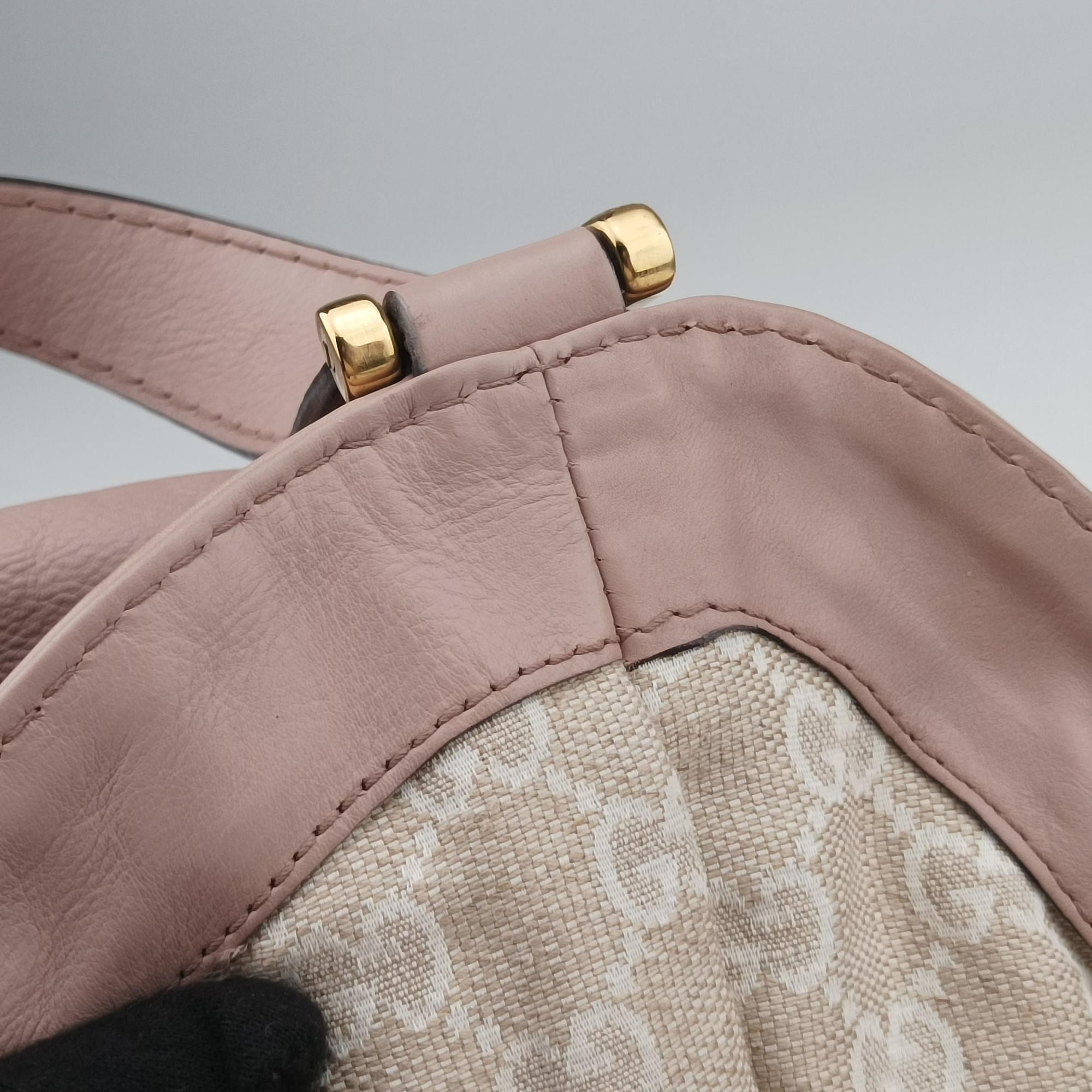 Vintage Gucci Soft Stirrup Pink Leather 296856 handbag | stylenewstar