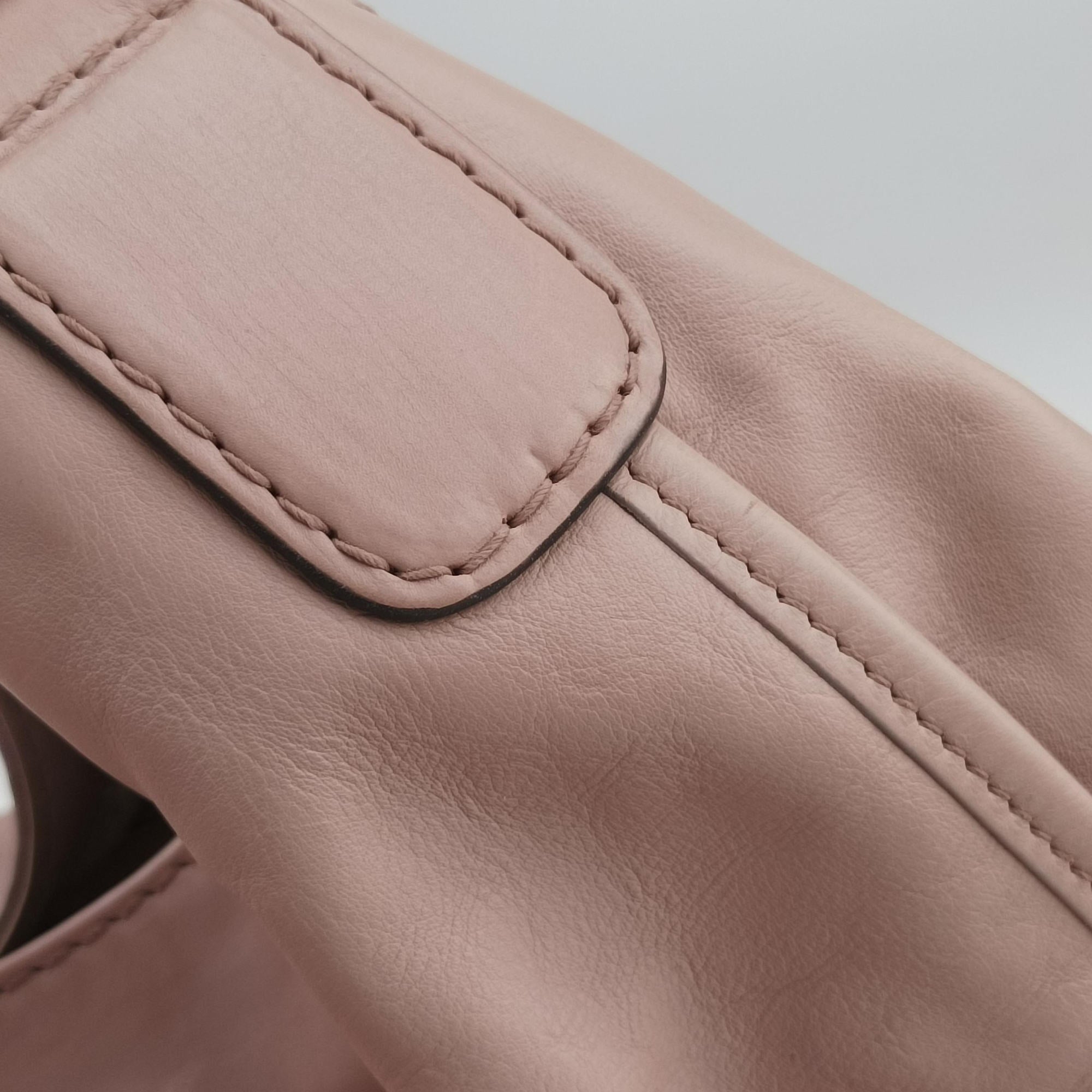 Vintage Gucci Soft Stirrup Pink Leather 296856 handbag | stylenewstar