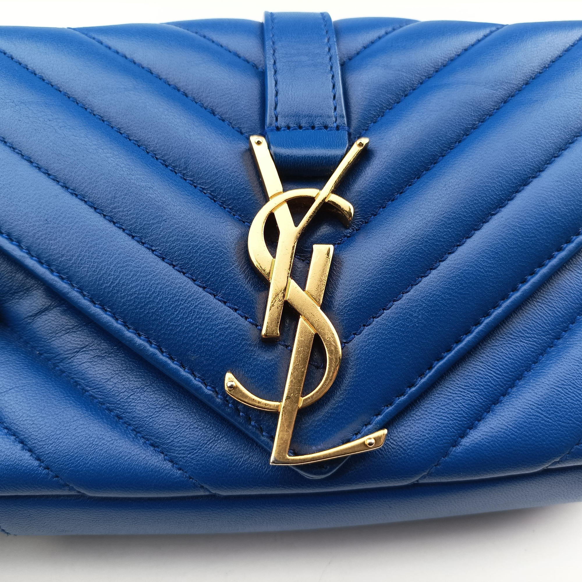 Pre-owned Yves Saint Laurent Baby Chai Blue Leather 399289 shoulderbag | stylenewstar